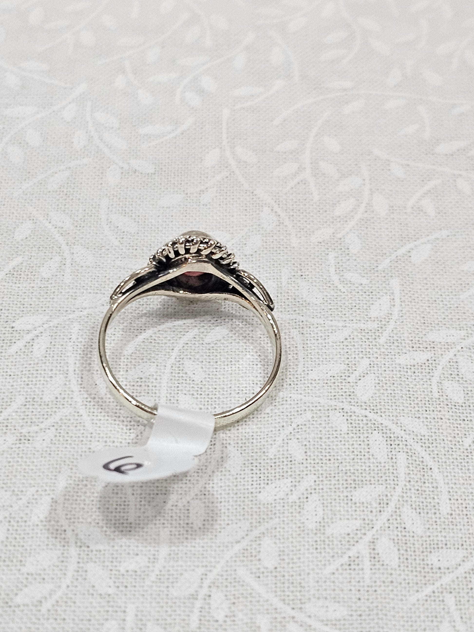 Sterling Silver Garnet Gemstone Ring - Size 6