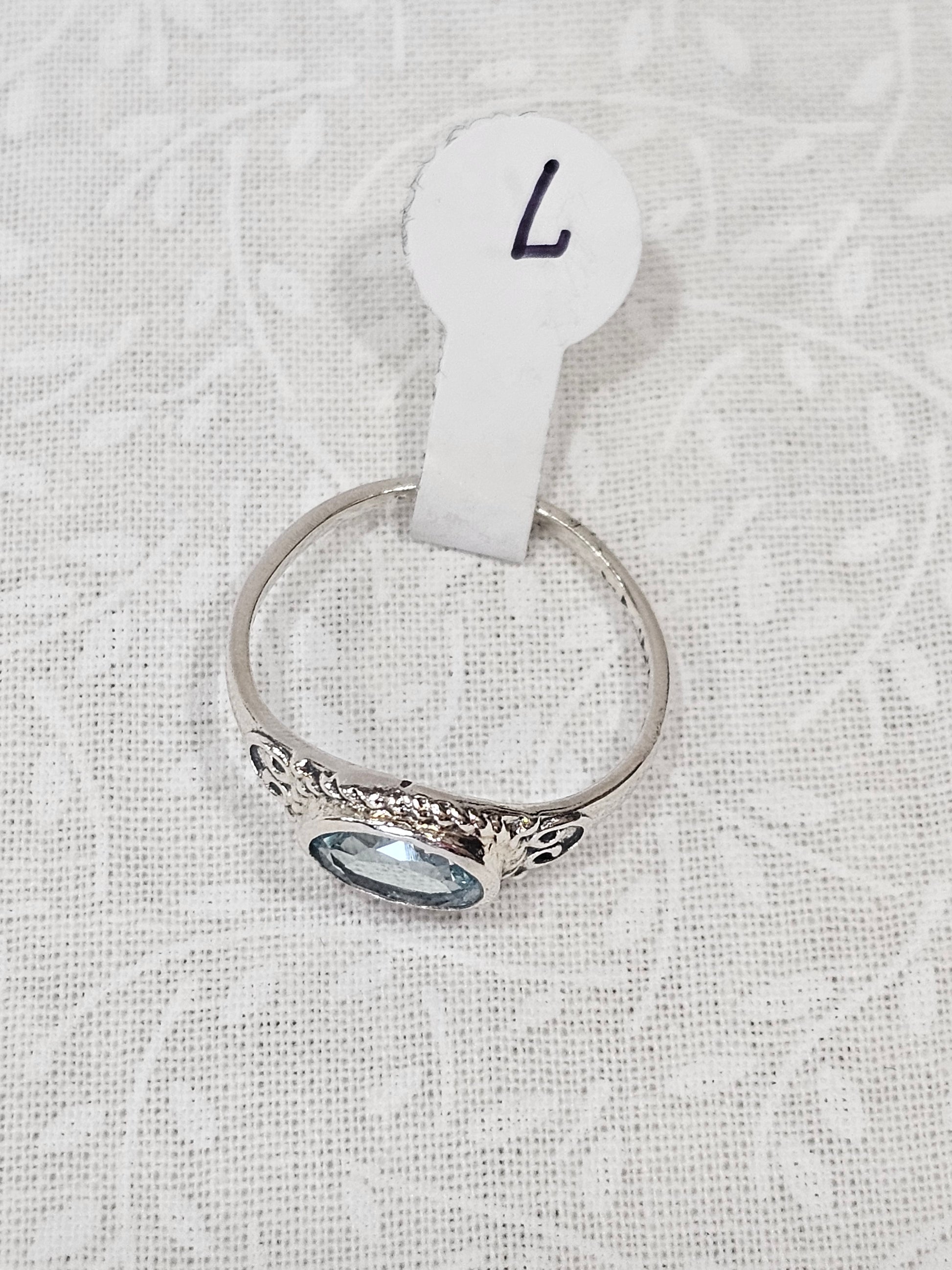 Sterling Silver Classic Blue Topaz Ring - Size 7