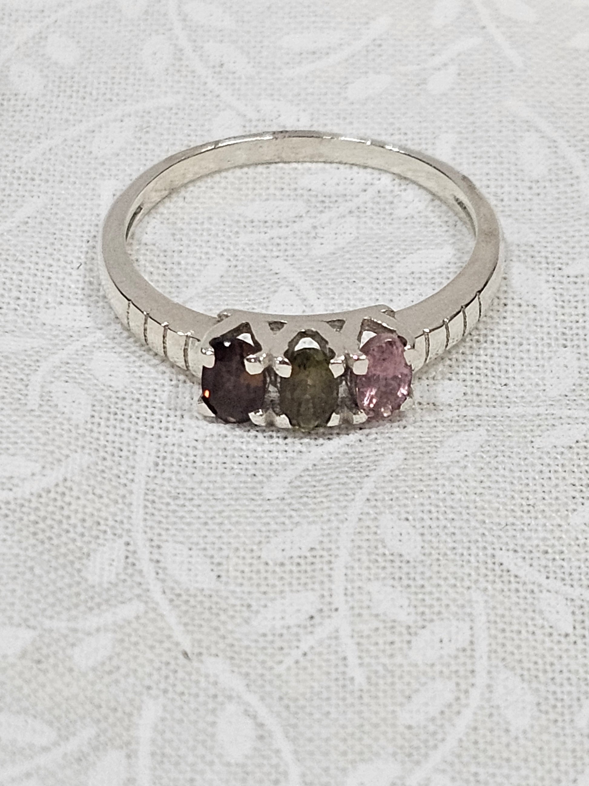 Sterling Silver Tourmaline Gemstone Ring - Size 8