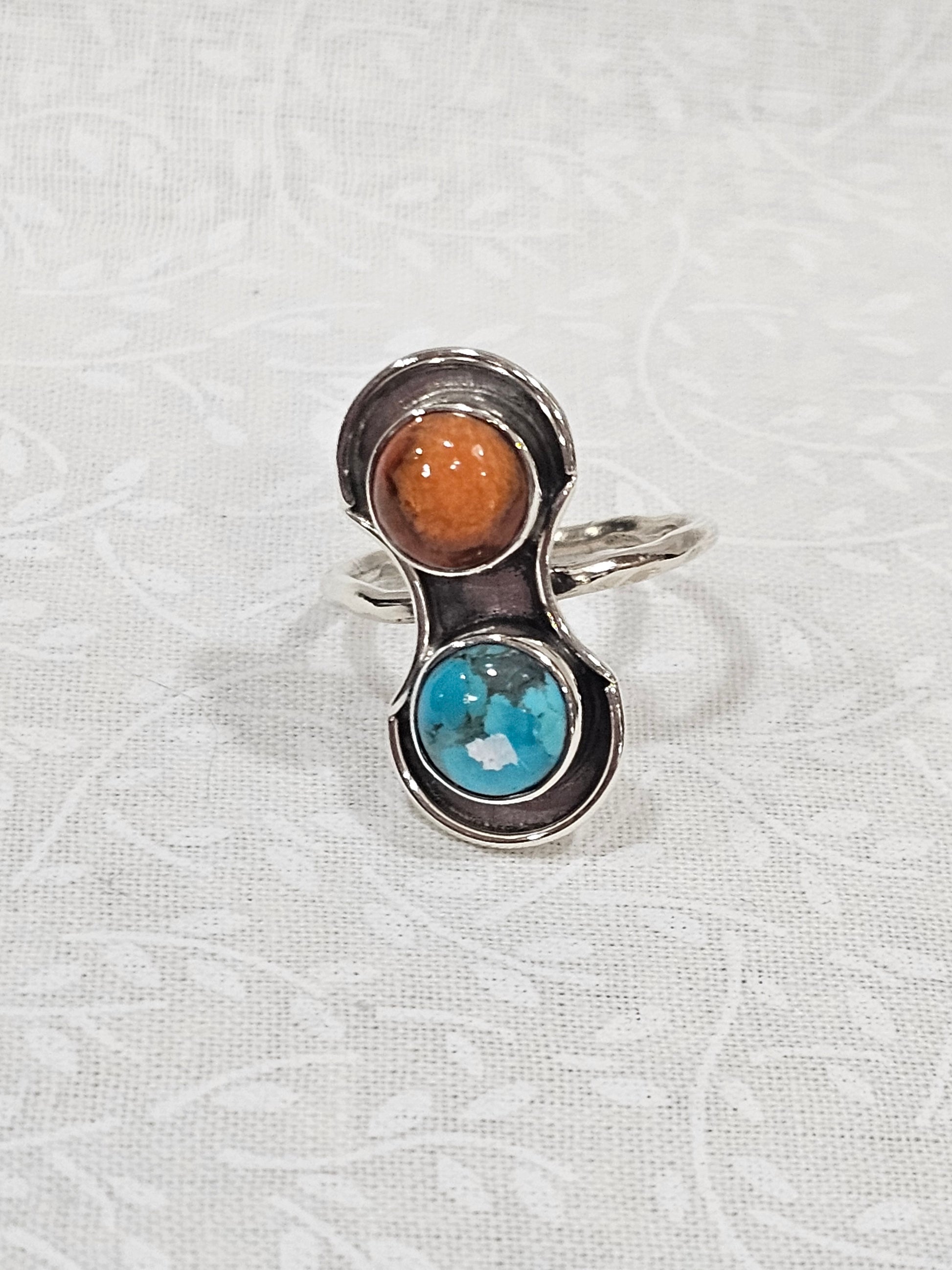 Sterling Silver Spiny Oyster Turquoise Ring - Size 7.5