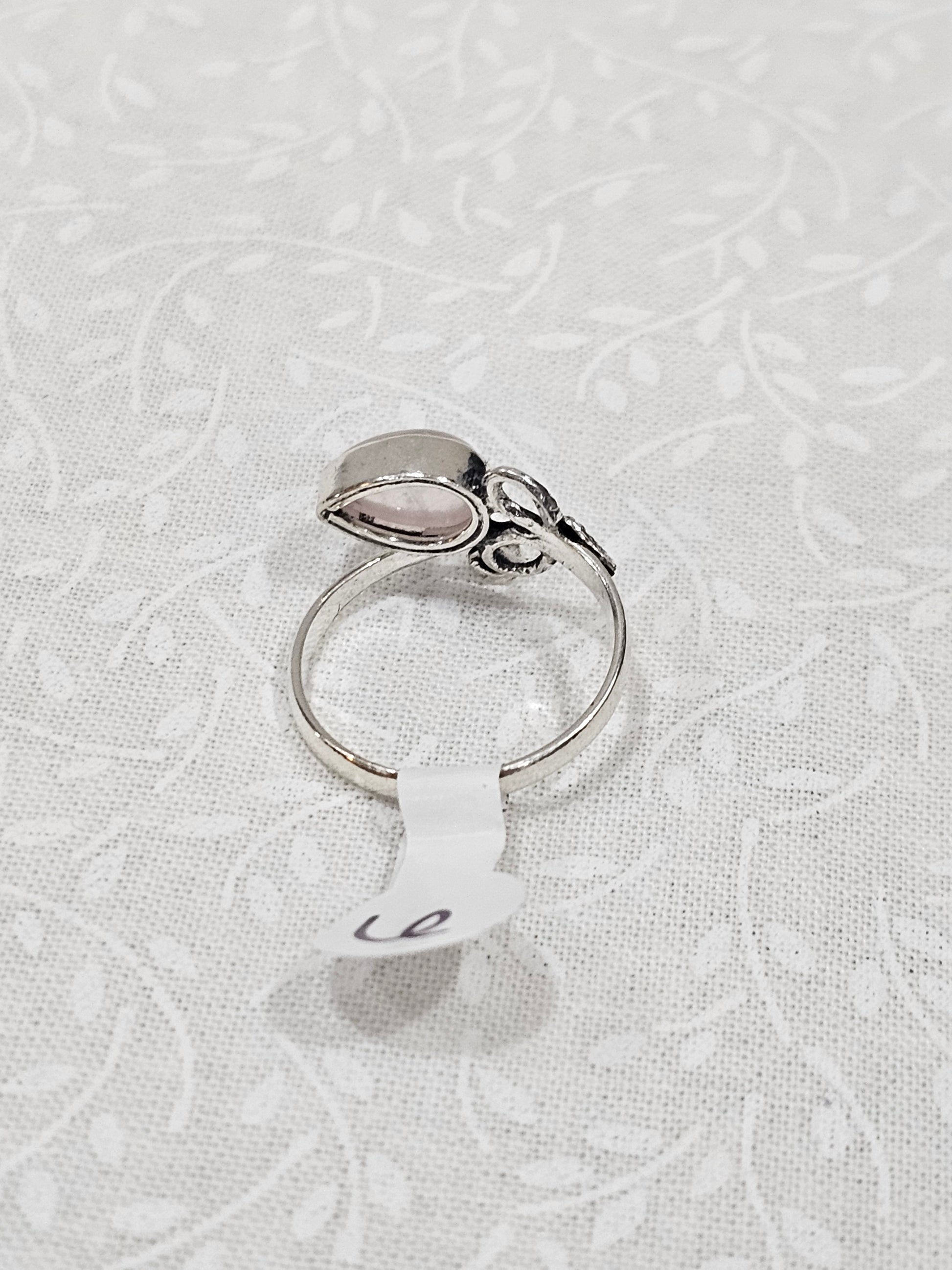 Sterling Silver Rose Quartz Gemstone Ring - Size 6