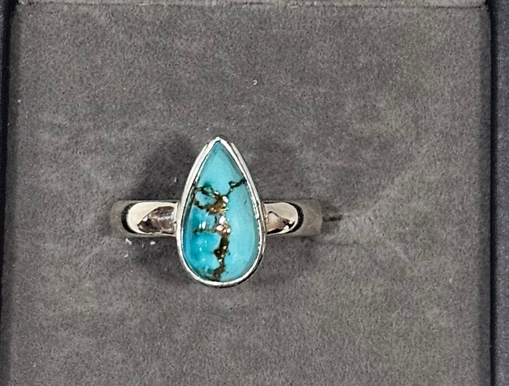 Sterling Silver Emerald Prosperity Ring Abundance Stone - Size 7.5