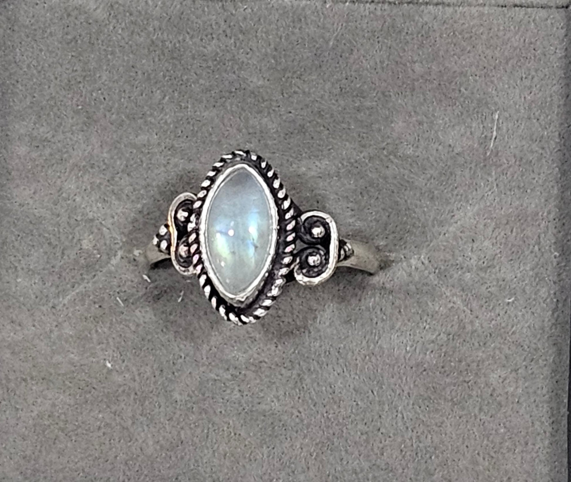 Sterling Silver Moonstone Gemstone Ring - Size 6