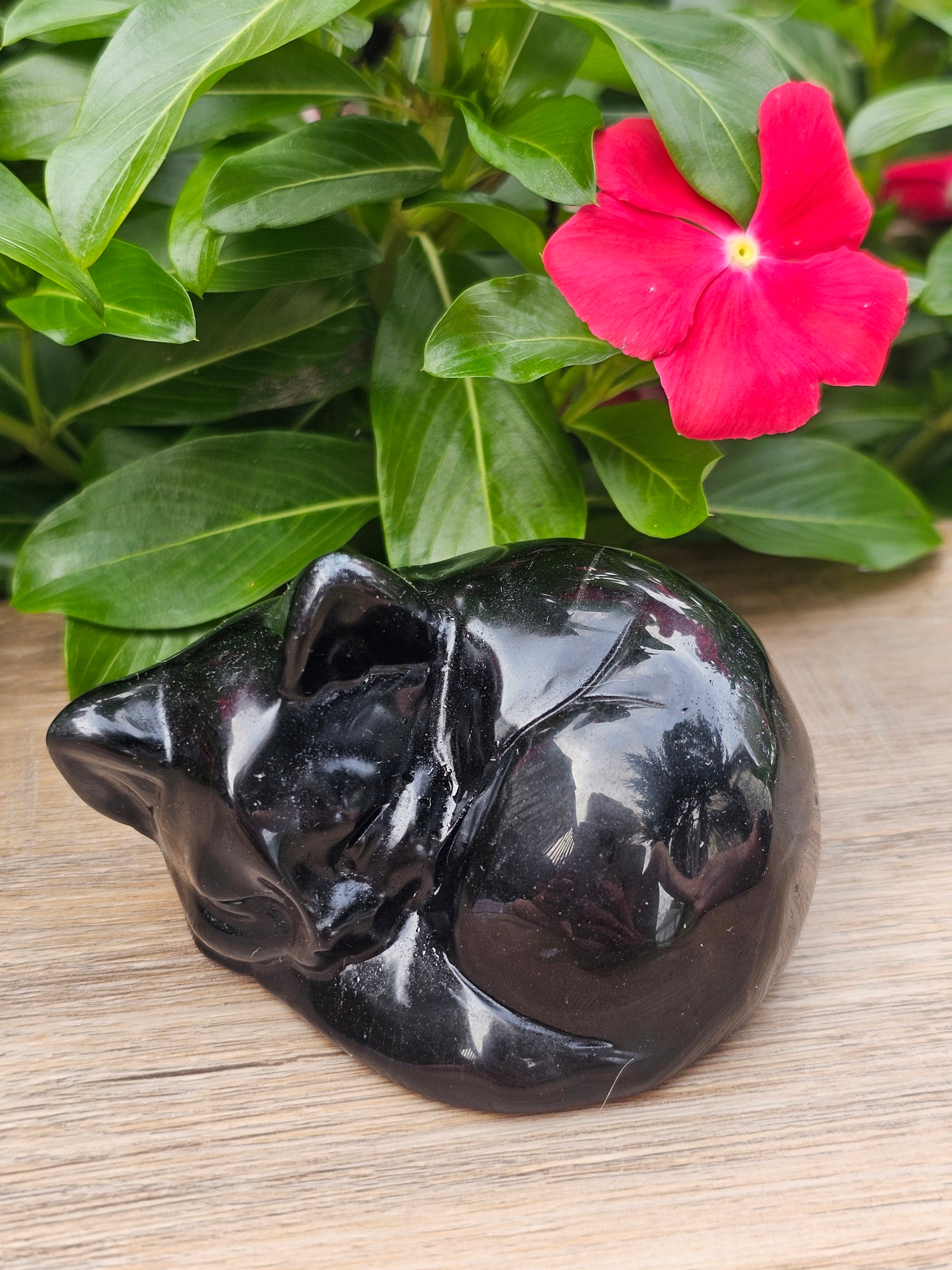 Black Obsidian Crystal Black Cat Figurine - Protection & Grounding Stone