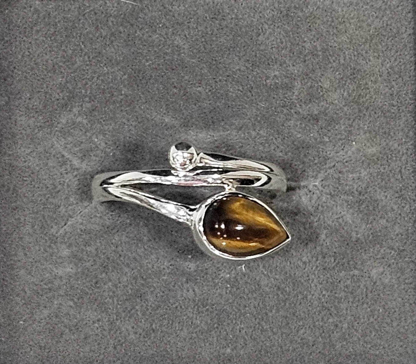 Sterling Silver Tiger's Eye Ring - Size 8