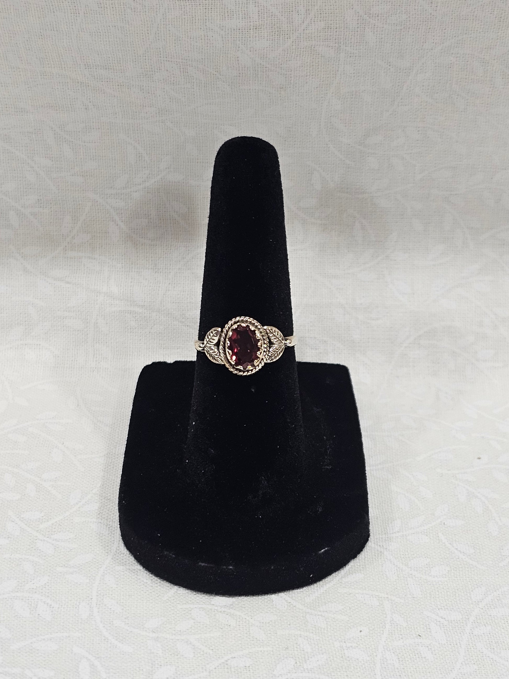 Sterling Silver Garnet Gemstone Ring - Size 5