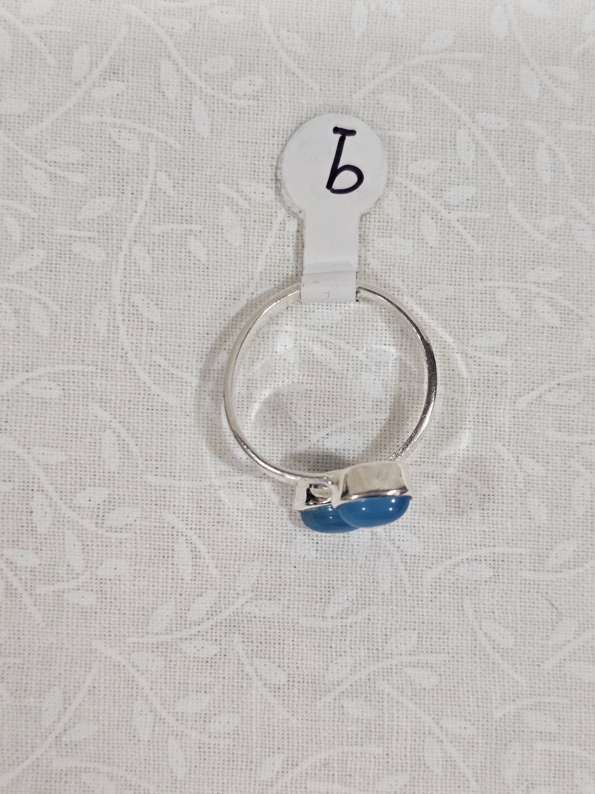 Sterling Silver Blue Chalcedony Gemstone Ring - Size 9
