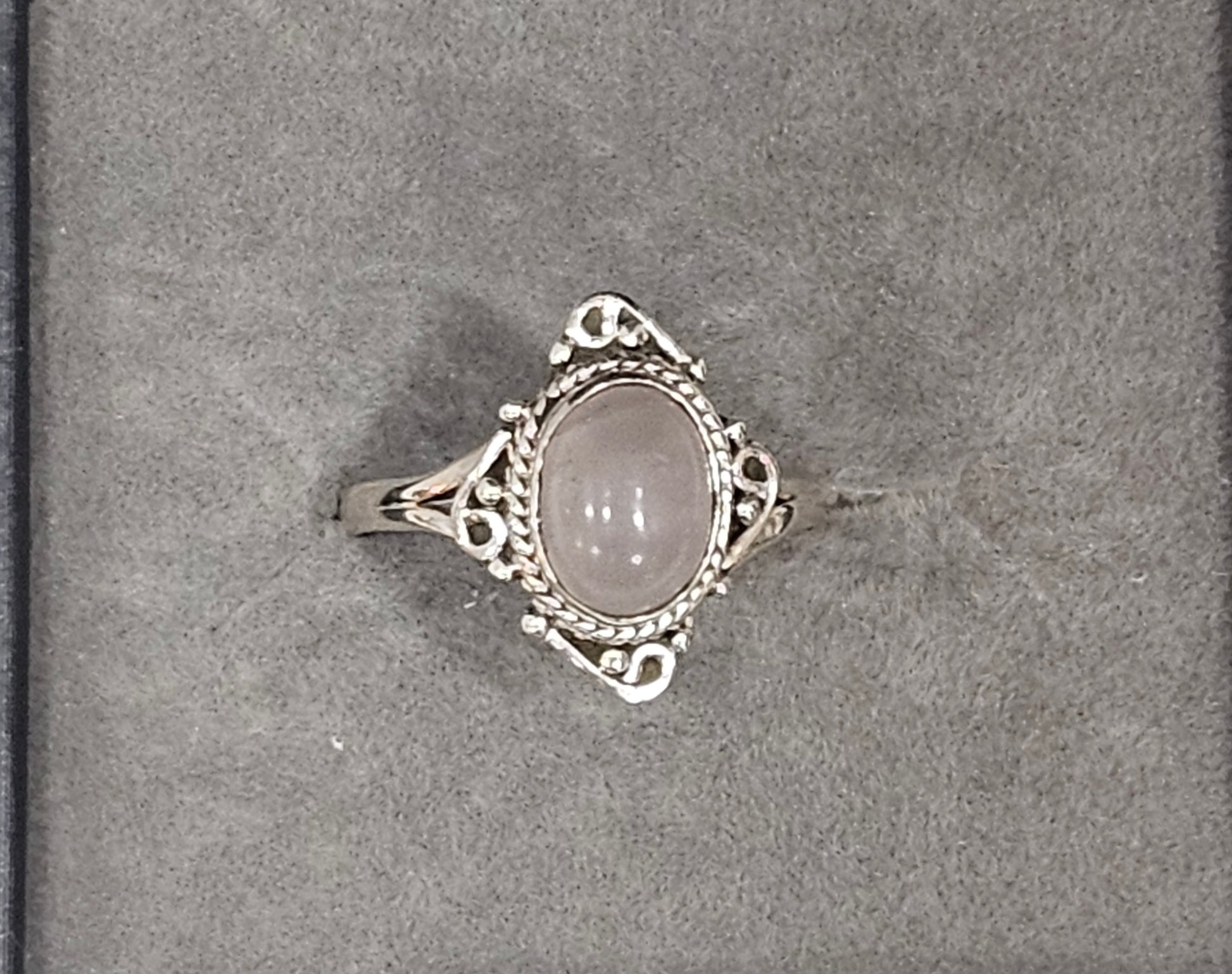 Sterling Silver Moonstone Gemstone Ring - Size 6