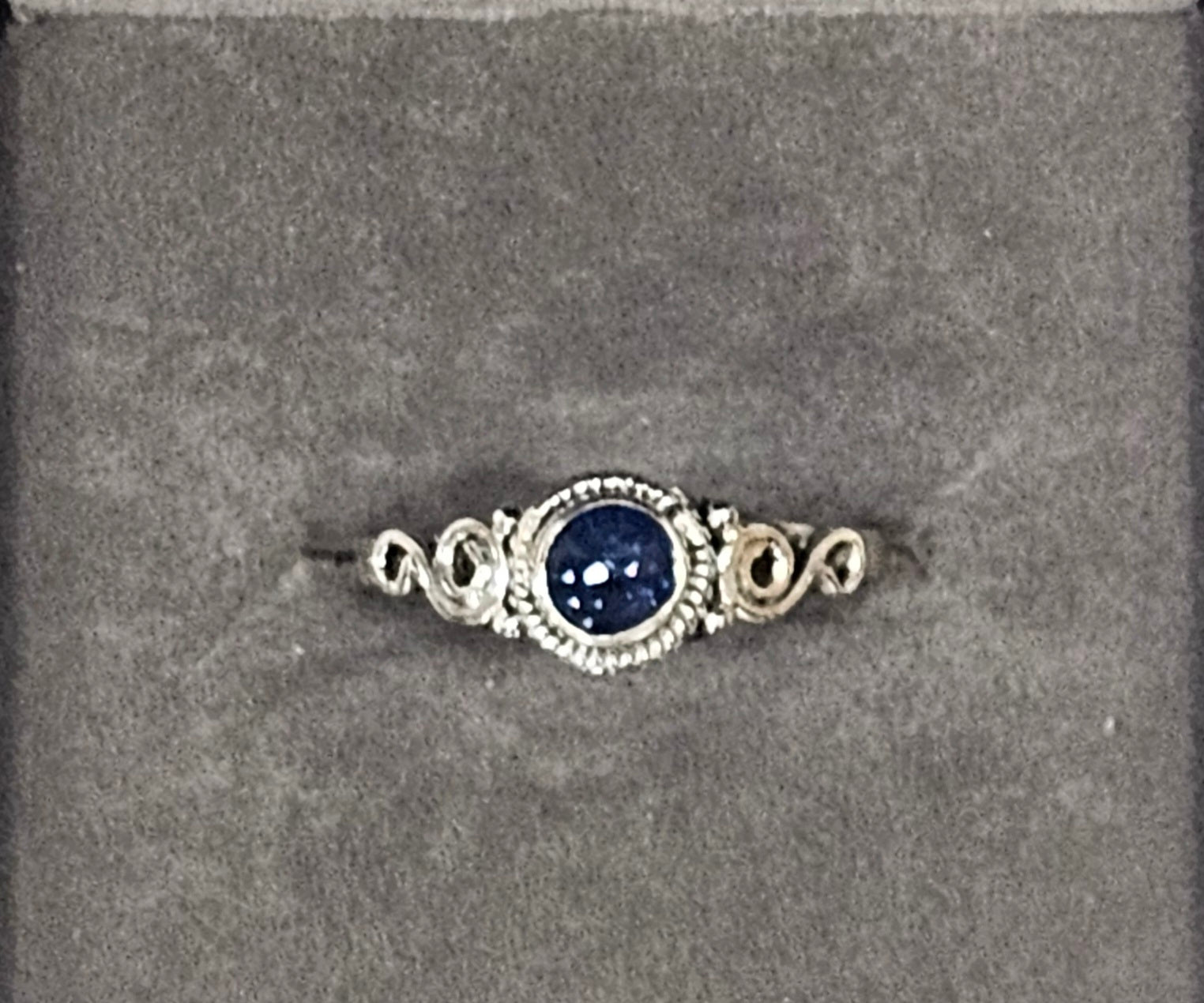 Sterling Silver Kyanite Gemstone Ring 8.5