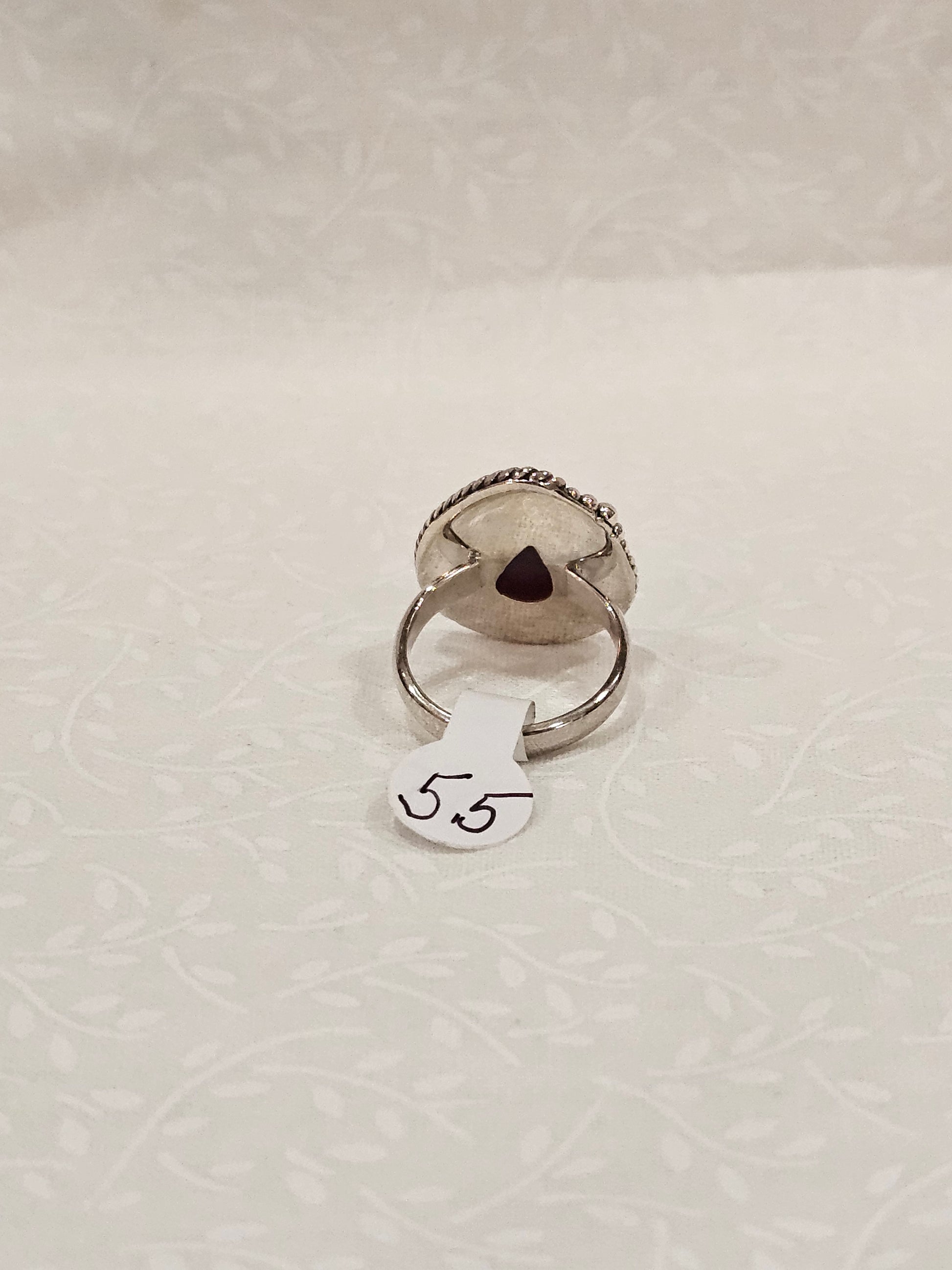 Sterling Silver Garnet Gemstone Ring - Size 5.5