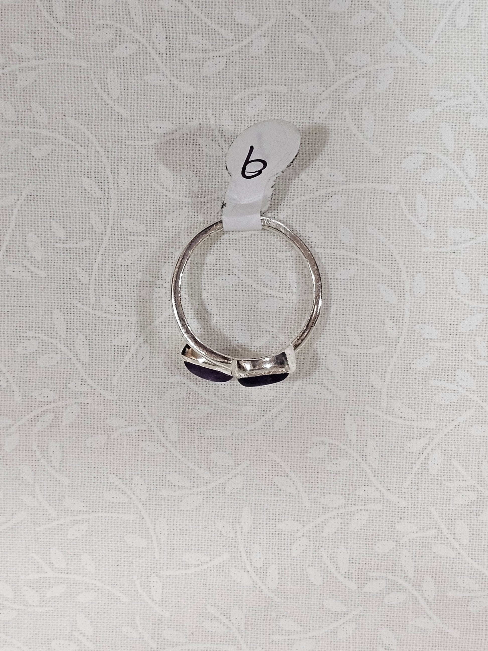 Sterling Silver Amethyst Gemstone Ring - Size 9