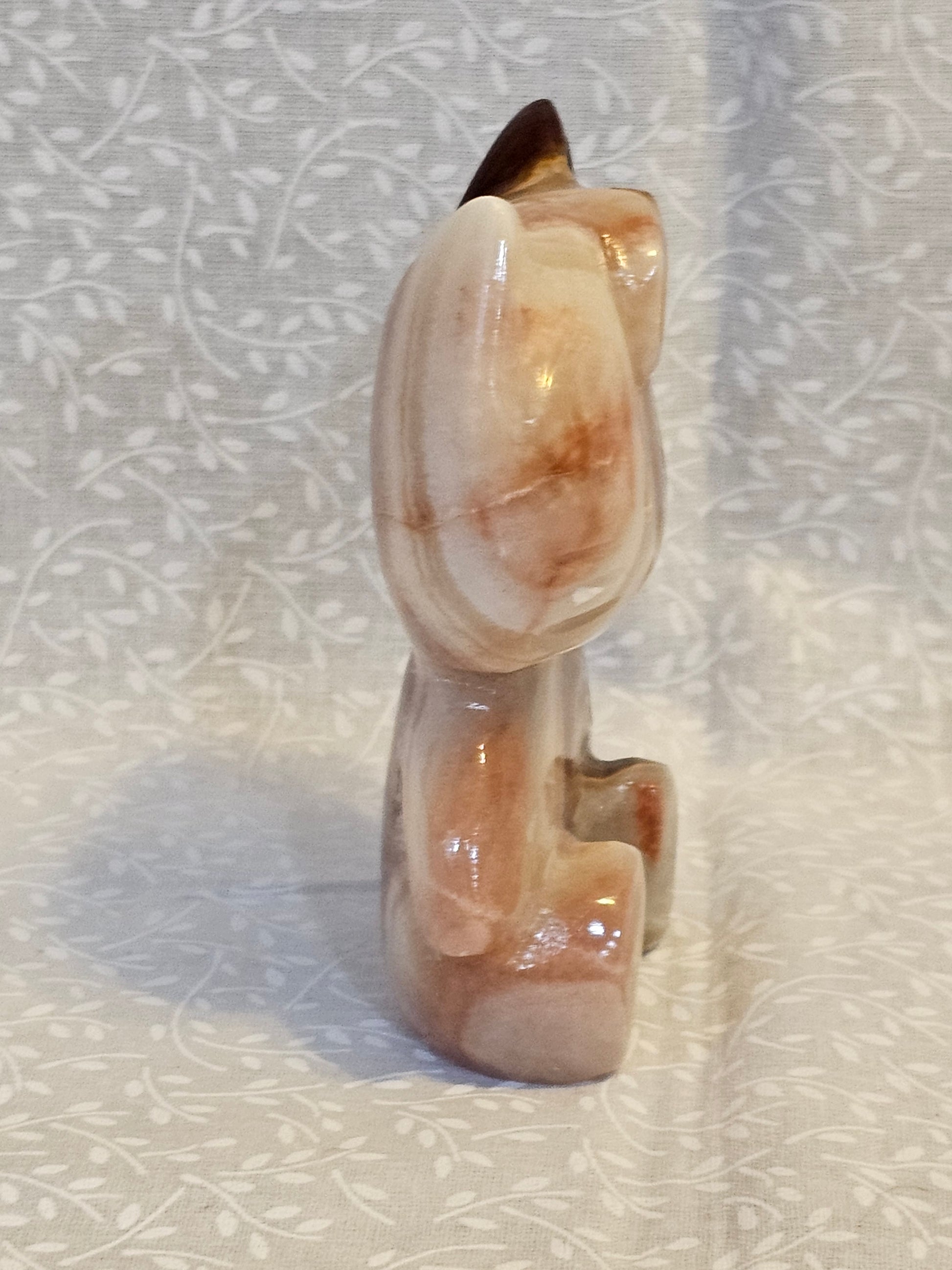 Onyx Hello Kitty Crystal Figurine - Natural Stone