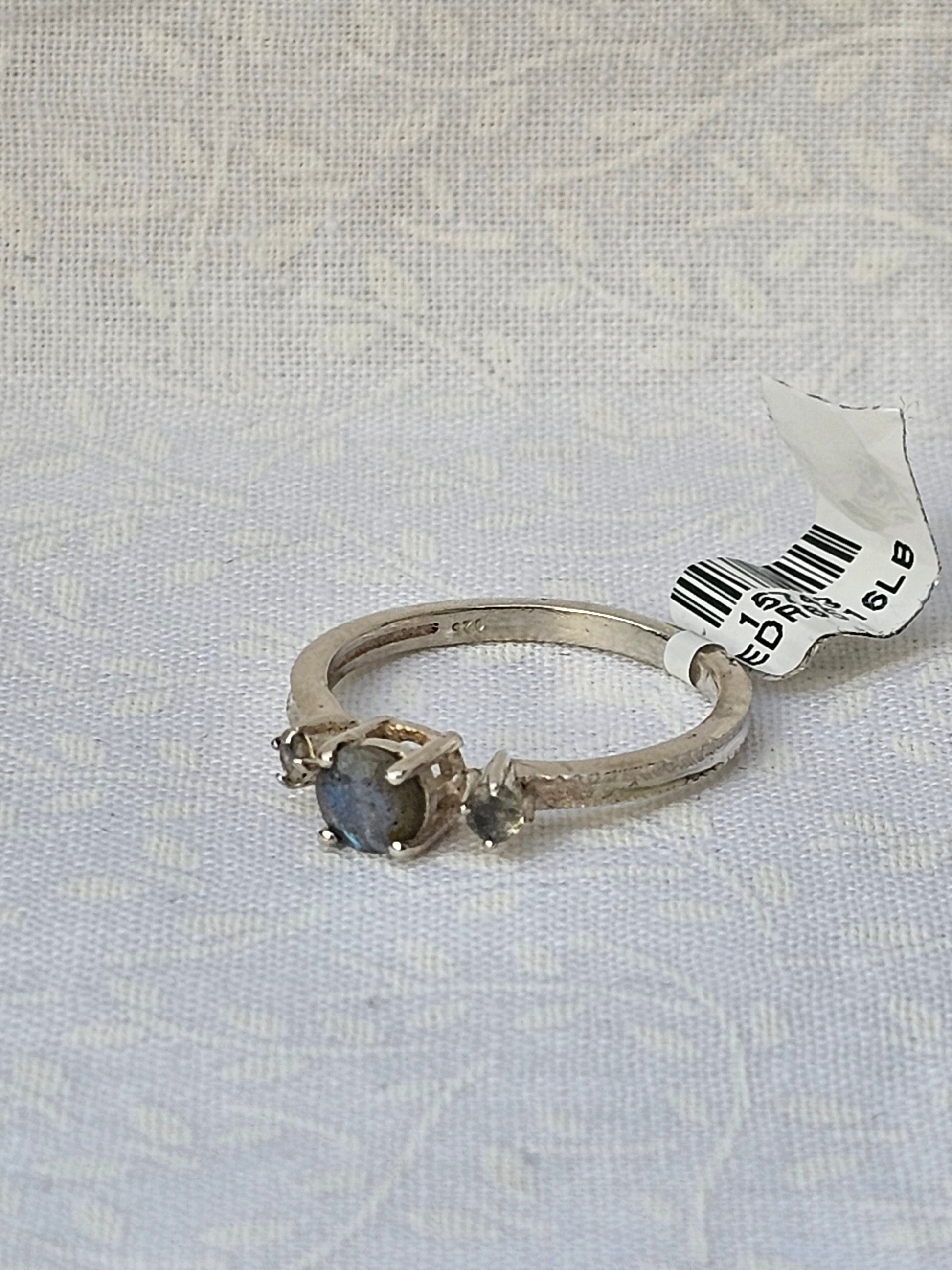 Sterling Silver Classic Blue Topaz Ring - Size 8