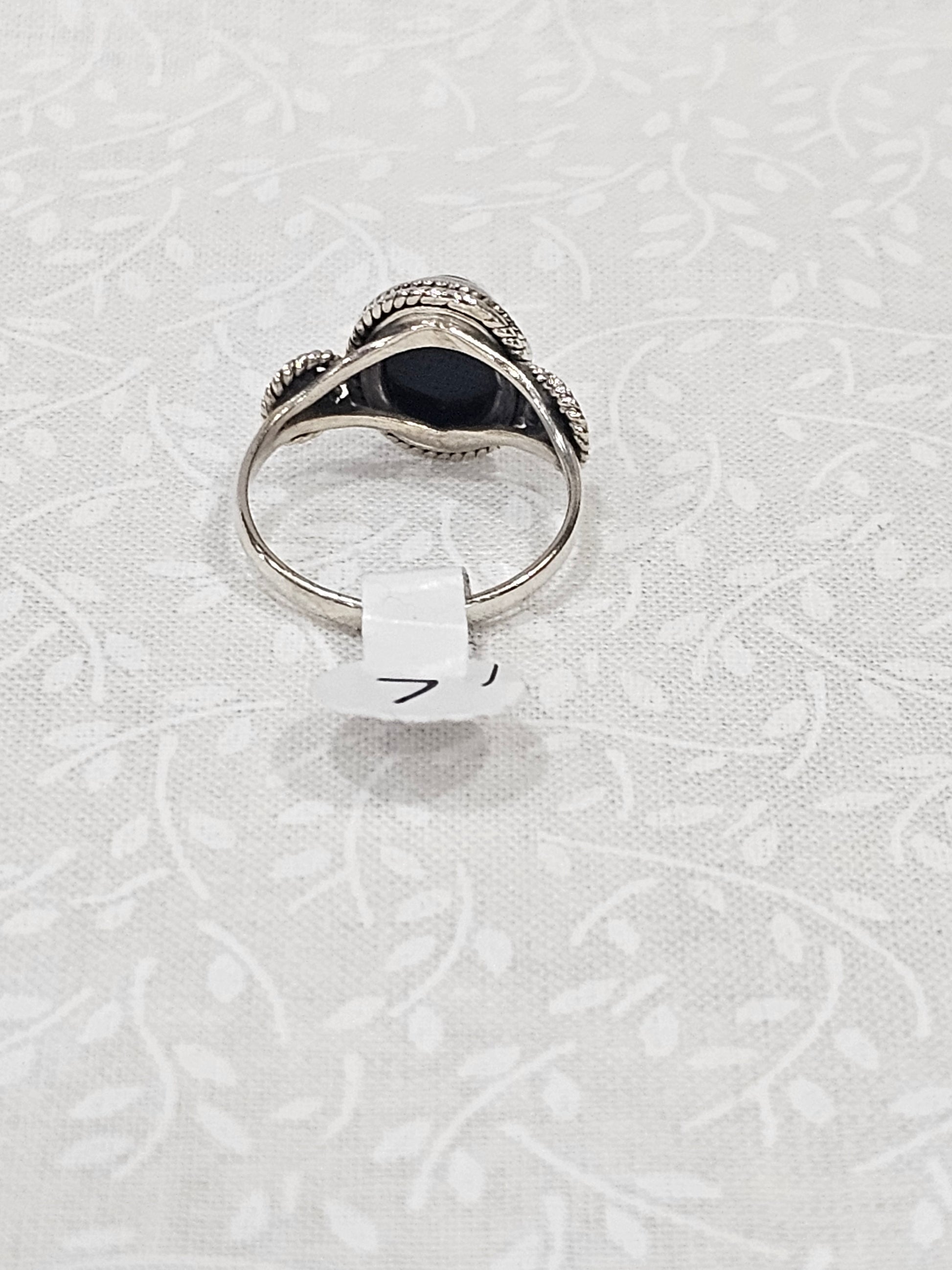 Sterling Silver Black Onyx Gemstone Ring - Size 7