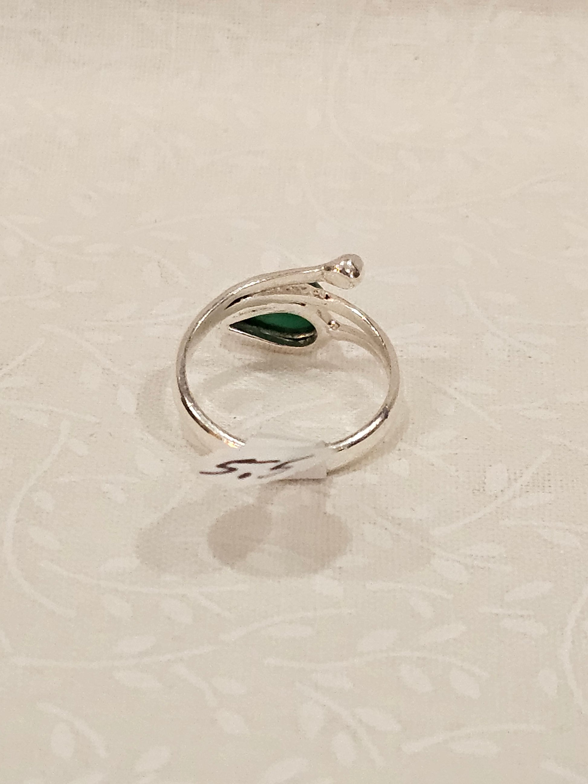 Sterling Silver Green Onyz Gemstone Ring 5.5