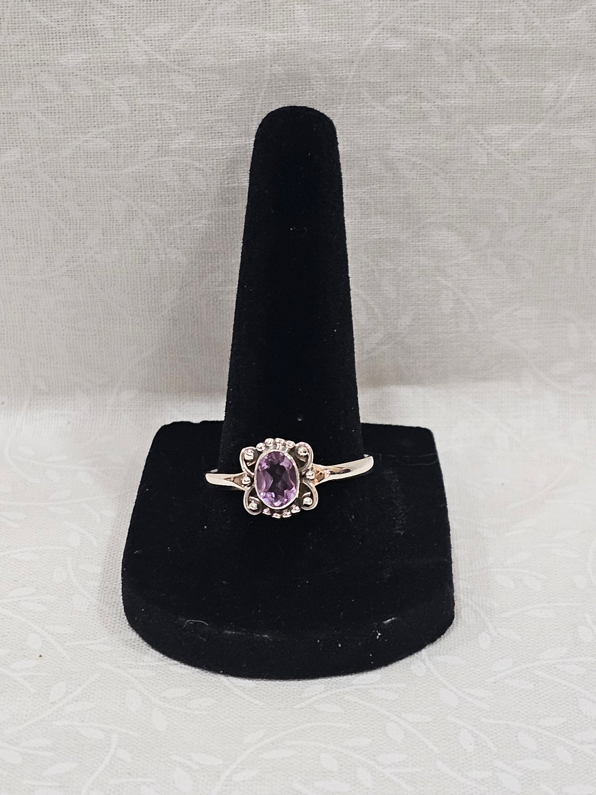 Sterling Silver Amethyst Gemstone Ring 10.5