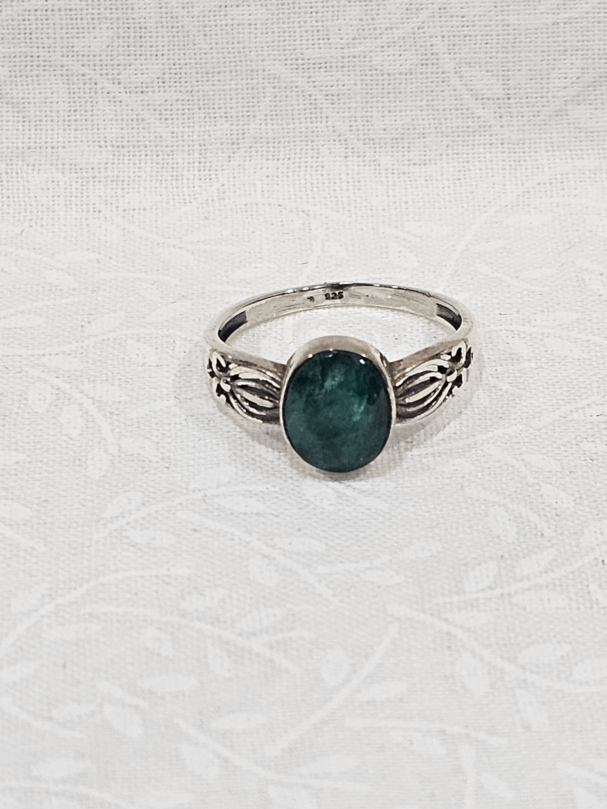 Sterling Silver Classic Emerald Ring - Size 8