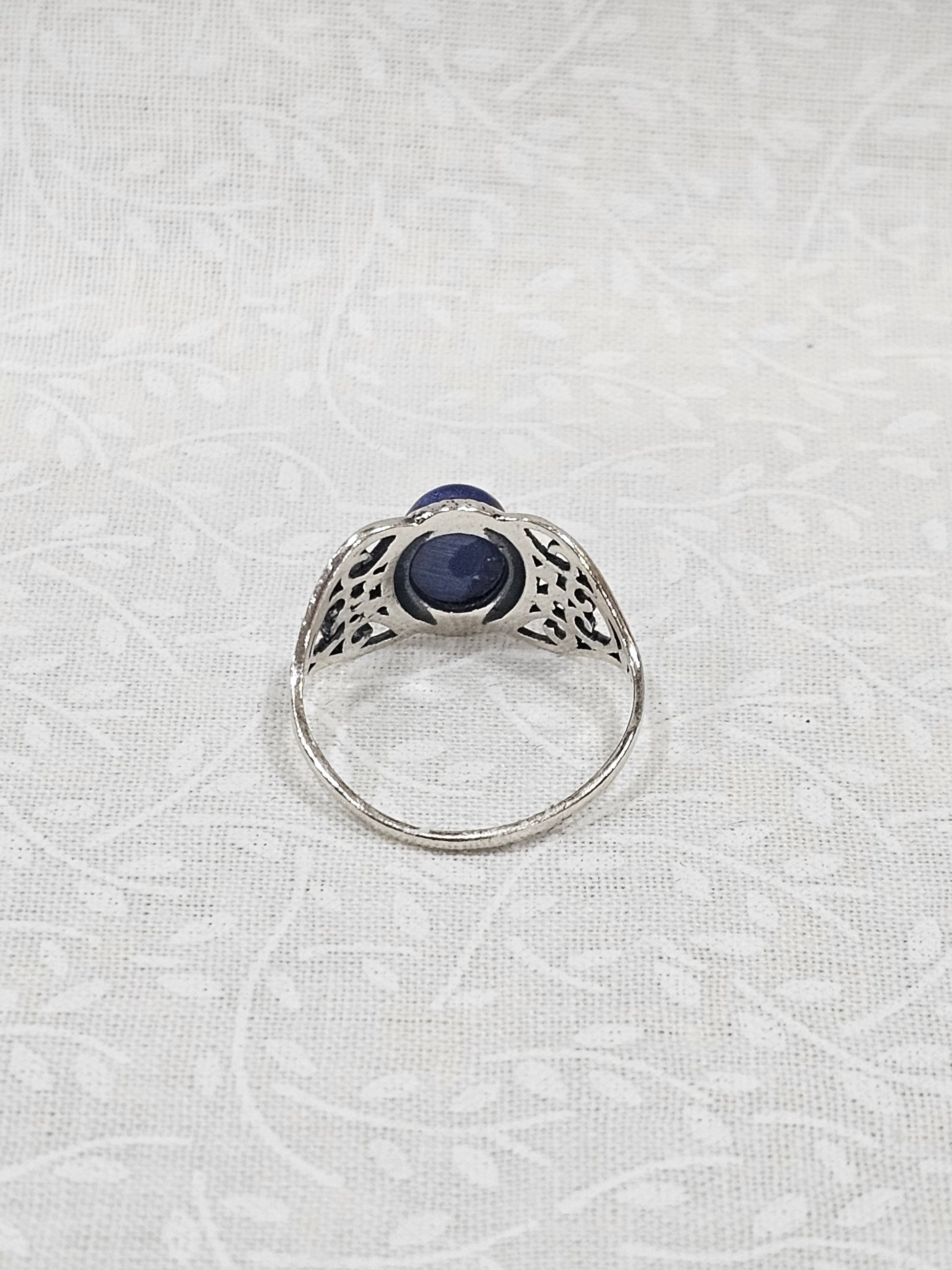 Sterling Silver Lapis Lazuli Gemstone Ring - Size 8.5