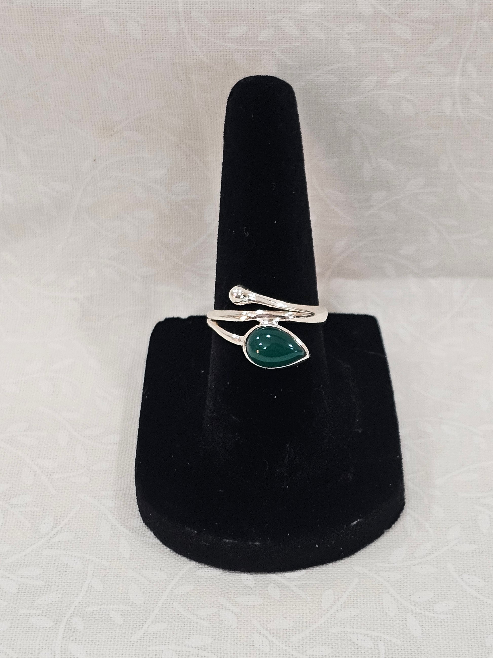 Sterling Silver Green Onyz Gemstone Ring 5.5