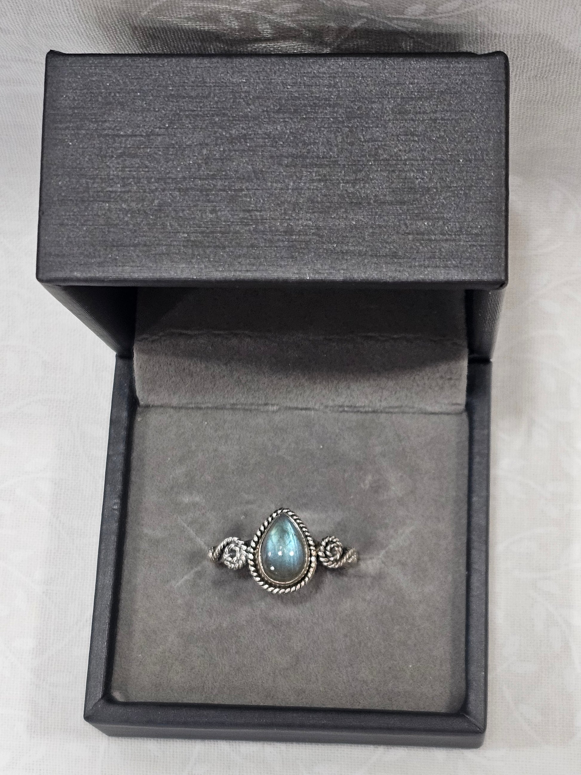 Sterling Silver Tiger Eye Crystal Gemstone Ring - Size 8