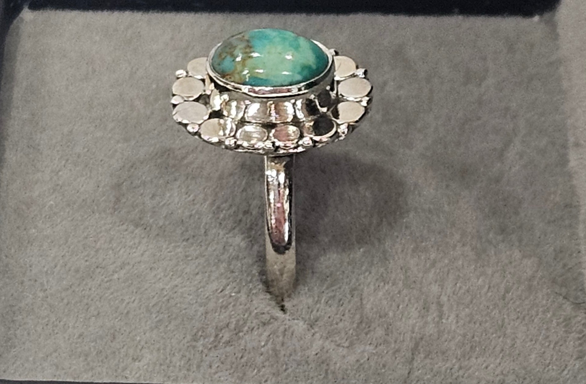 Sterling Silver Turquoise Gemstone Ring Southwestern Style - Size 7
