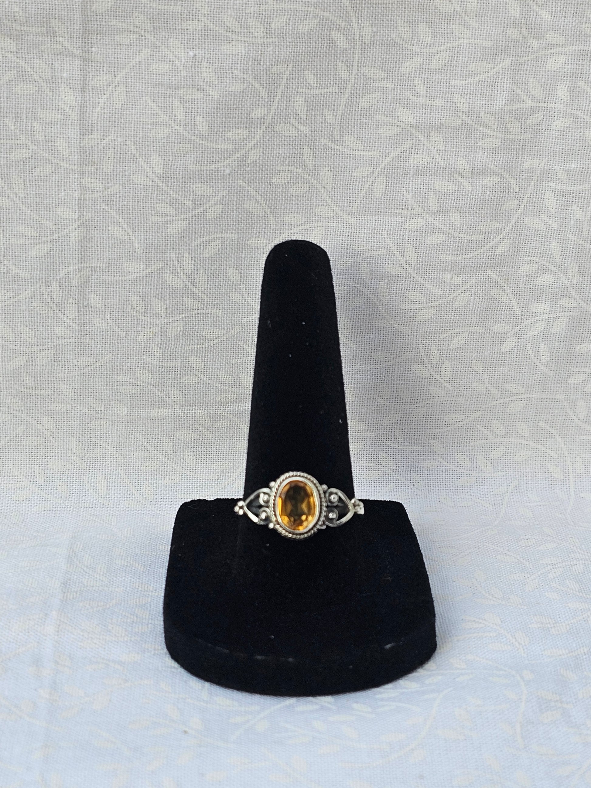 Sterling Silver Citrine Gemstone Ring - Size 8