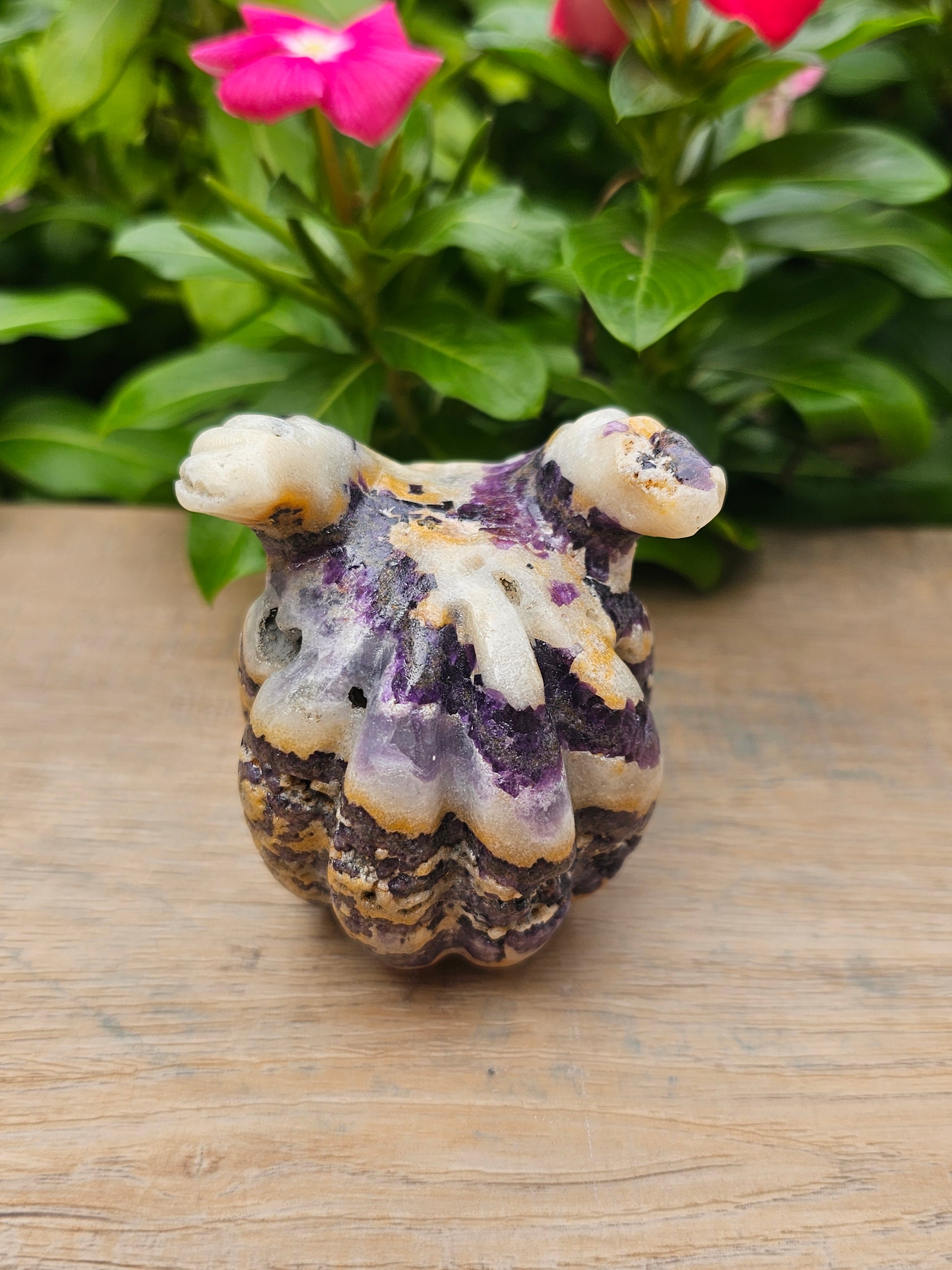 Amethyst Crystal Horned Skull - Handcrafted Spiritual Decor
