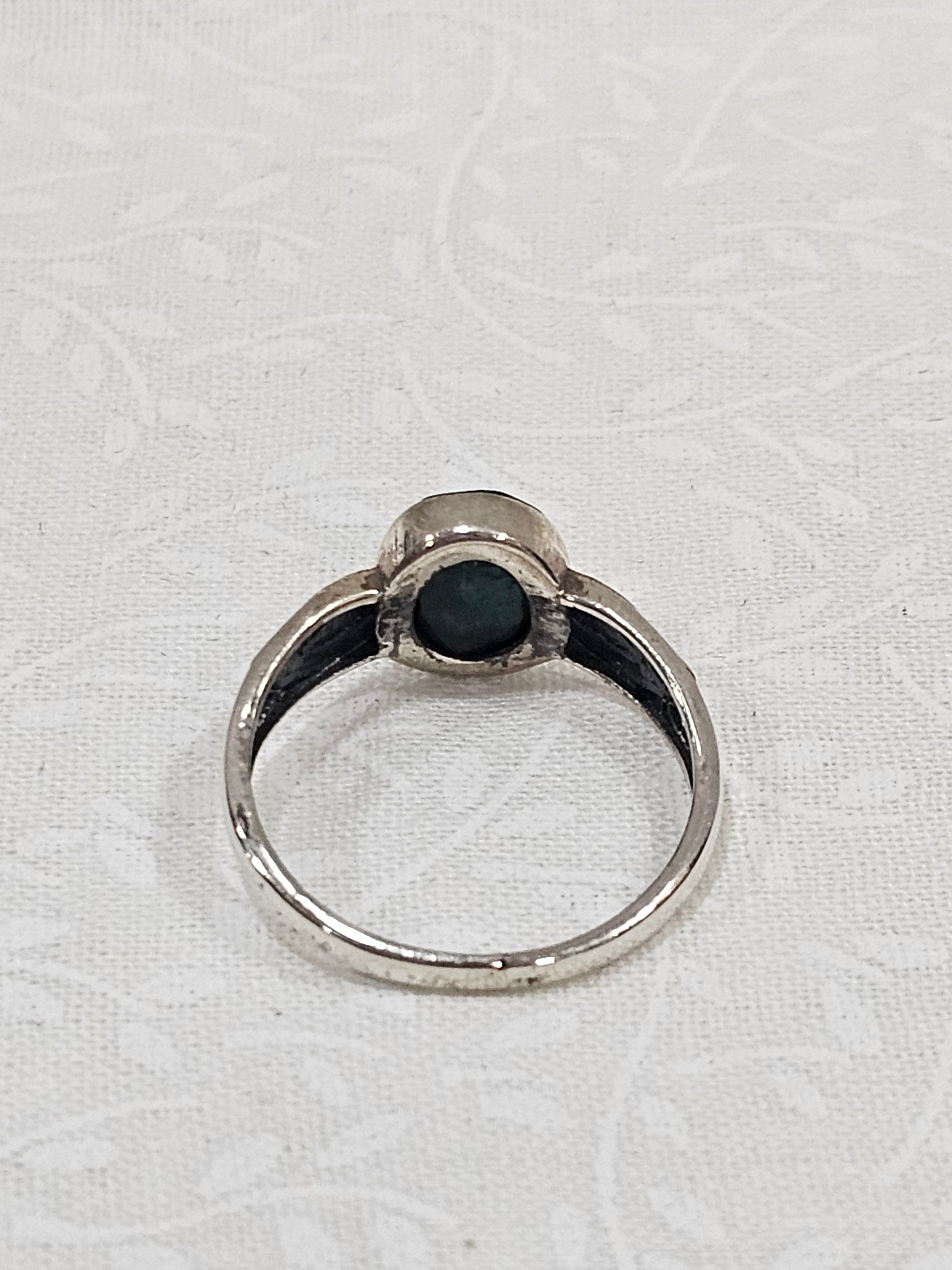 Sterling Silver Classic Emerald Ring - Size 8