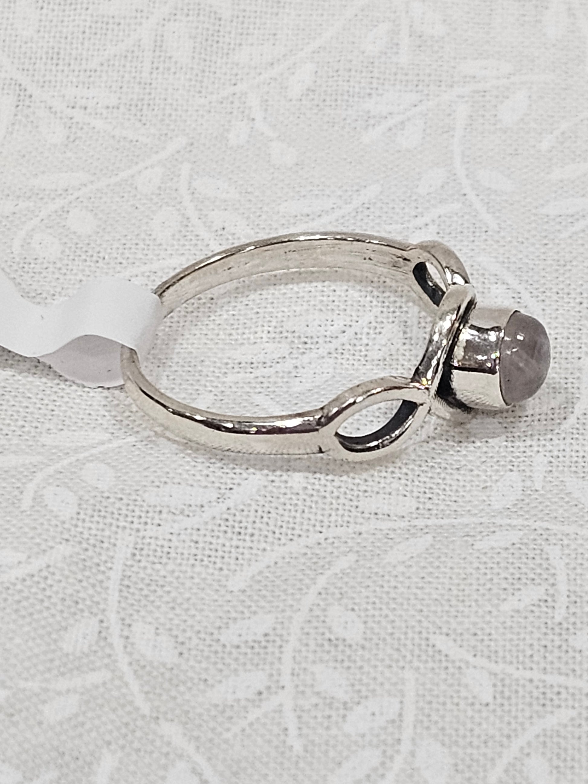 Sterling Silver Moonstone Gemstone Ring - Size 8