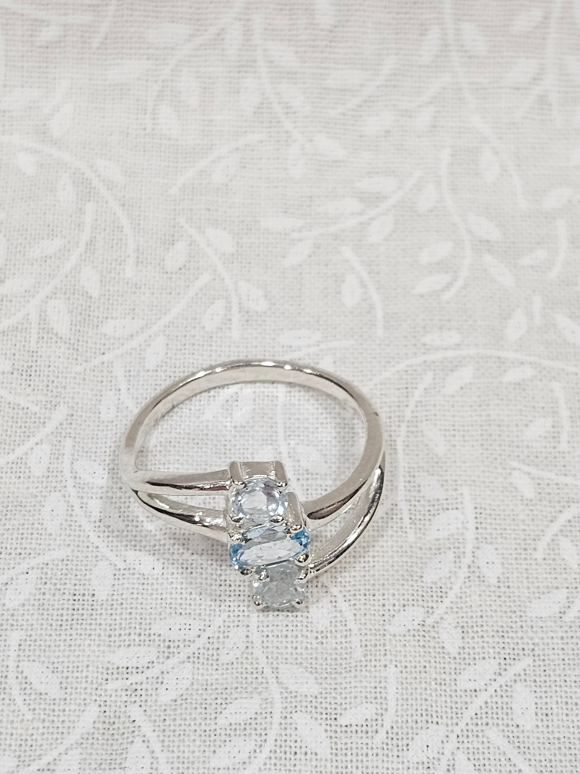Sterling Silver Blue & White Topaz Ring - Size 8