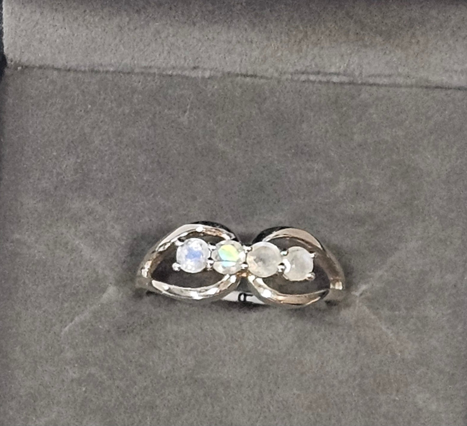 Sterling Silver Moonstone Gemstone Ring Lunar Energy - Size 7
