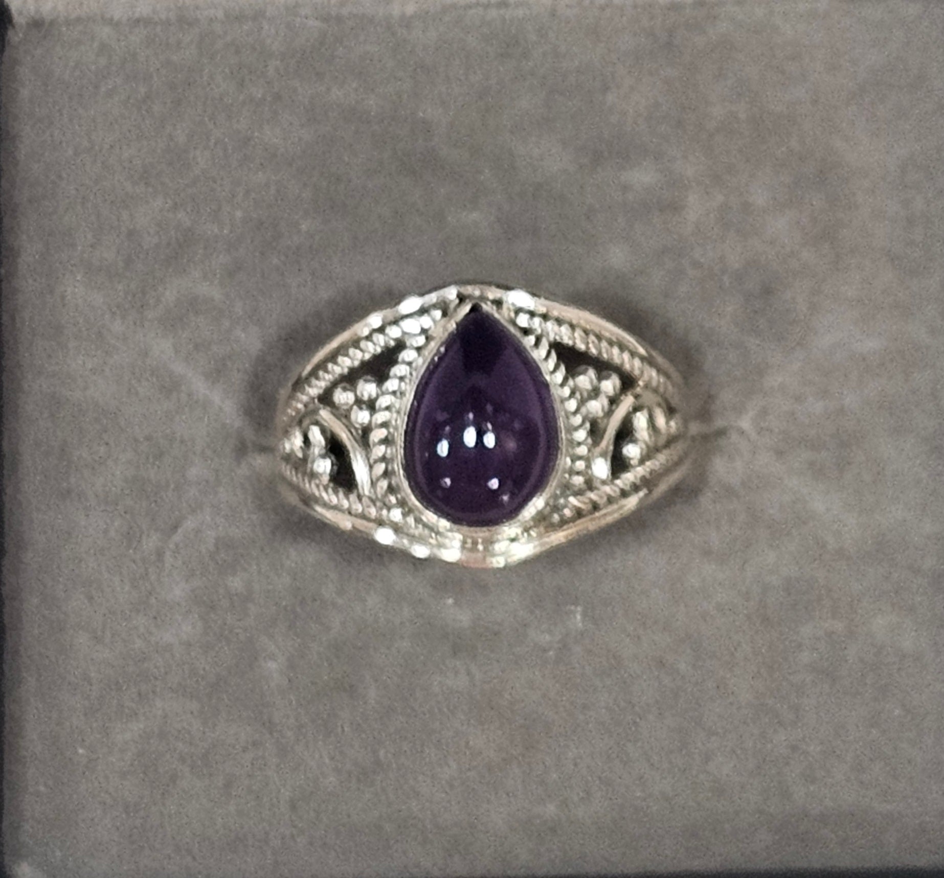 Sterling Silver Classic Amethyst Ring Elegant Design - Size 8