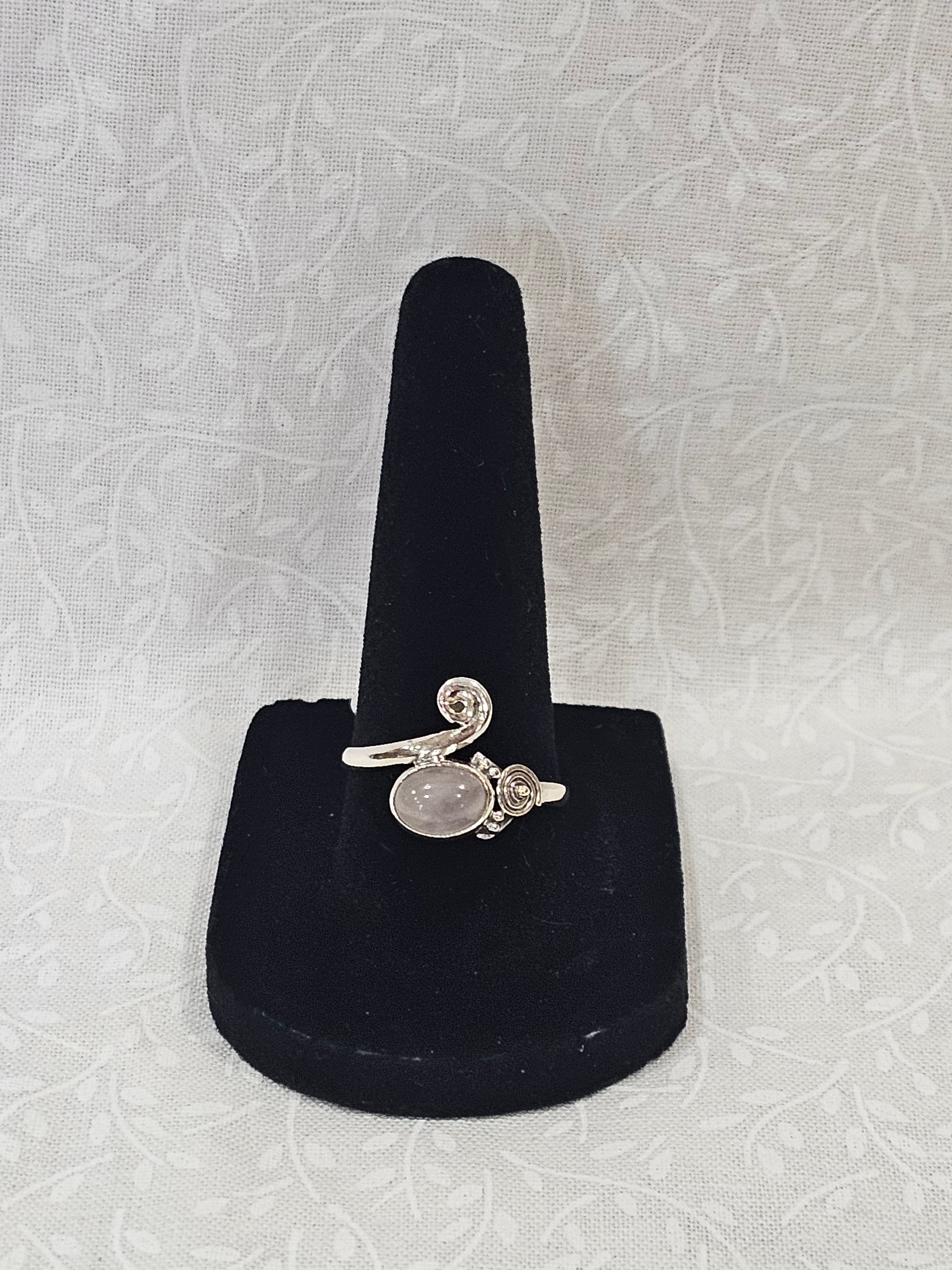 Sterling Silver Rose Quartz Gemstone Ring - Size 7.5