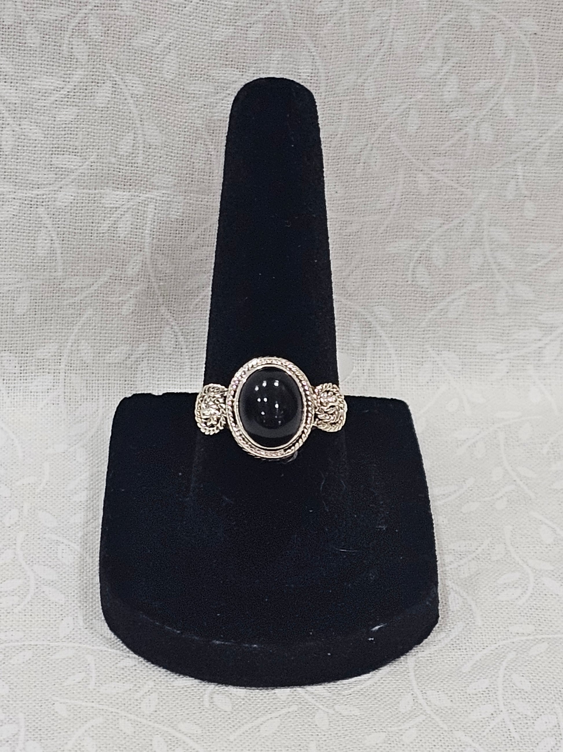 Sterling Silver Black Onyx Gemstone Ring - Size 7