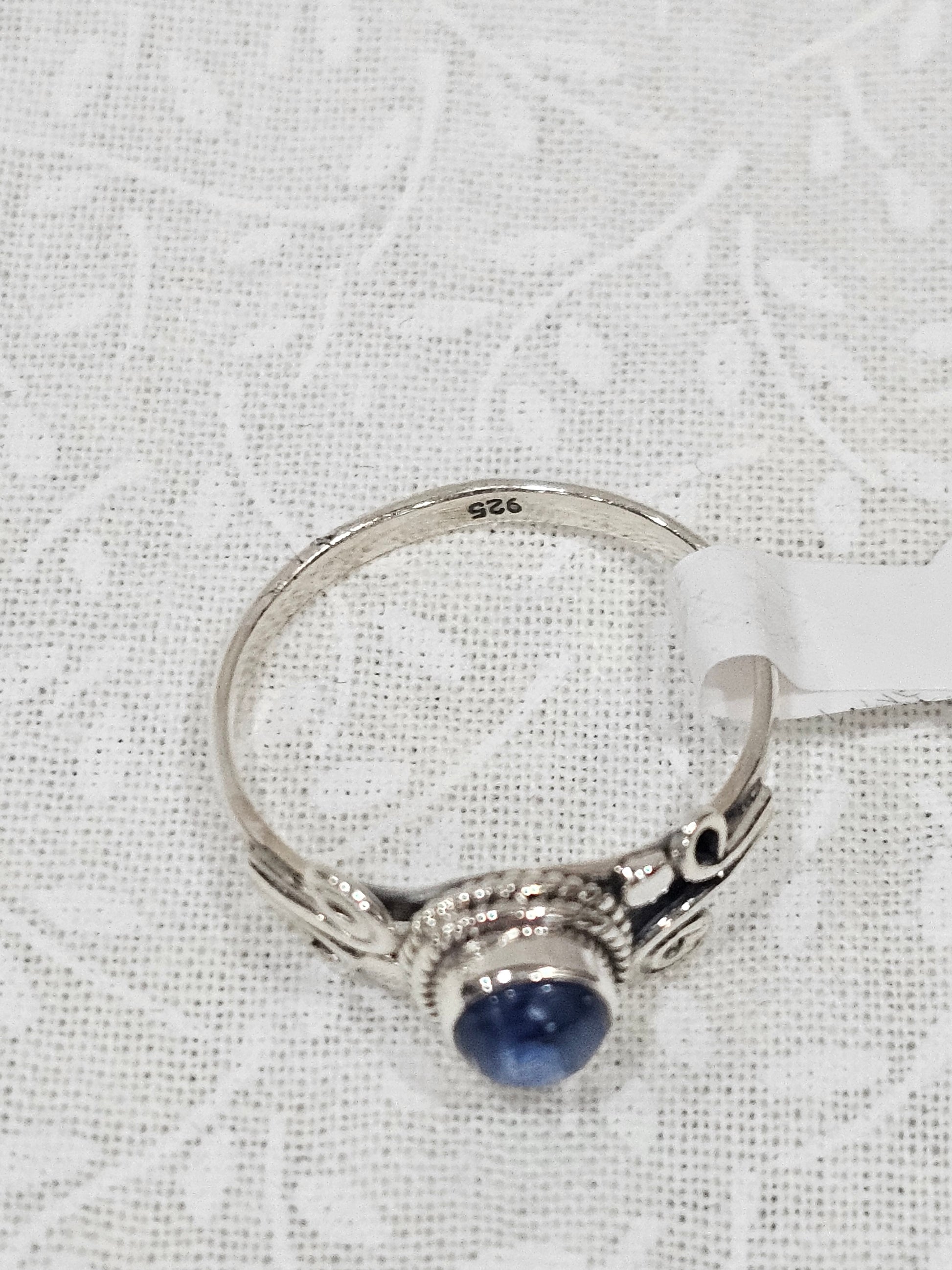 Sterling Silver Lapis Lazuli Gemstone Ring Deep Blue - Size 7.5