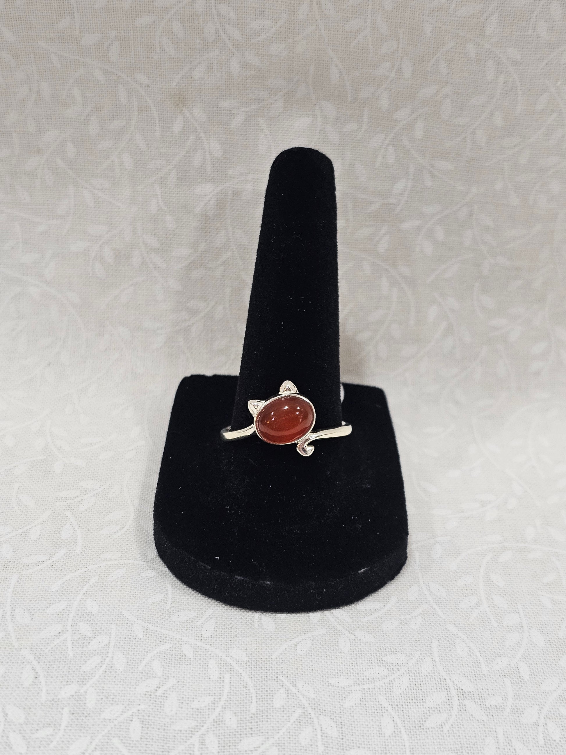 Sterling Silver Garnet Gemstone Ring - Size 9
