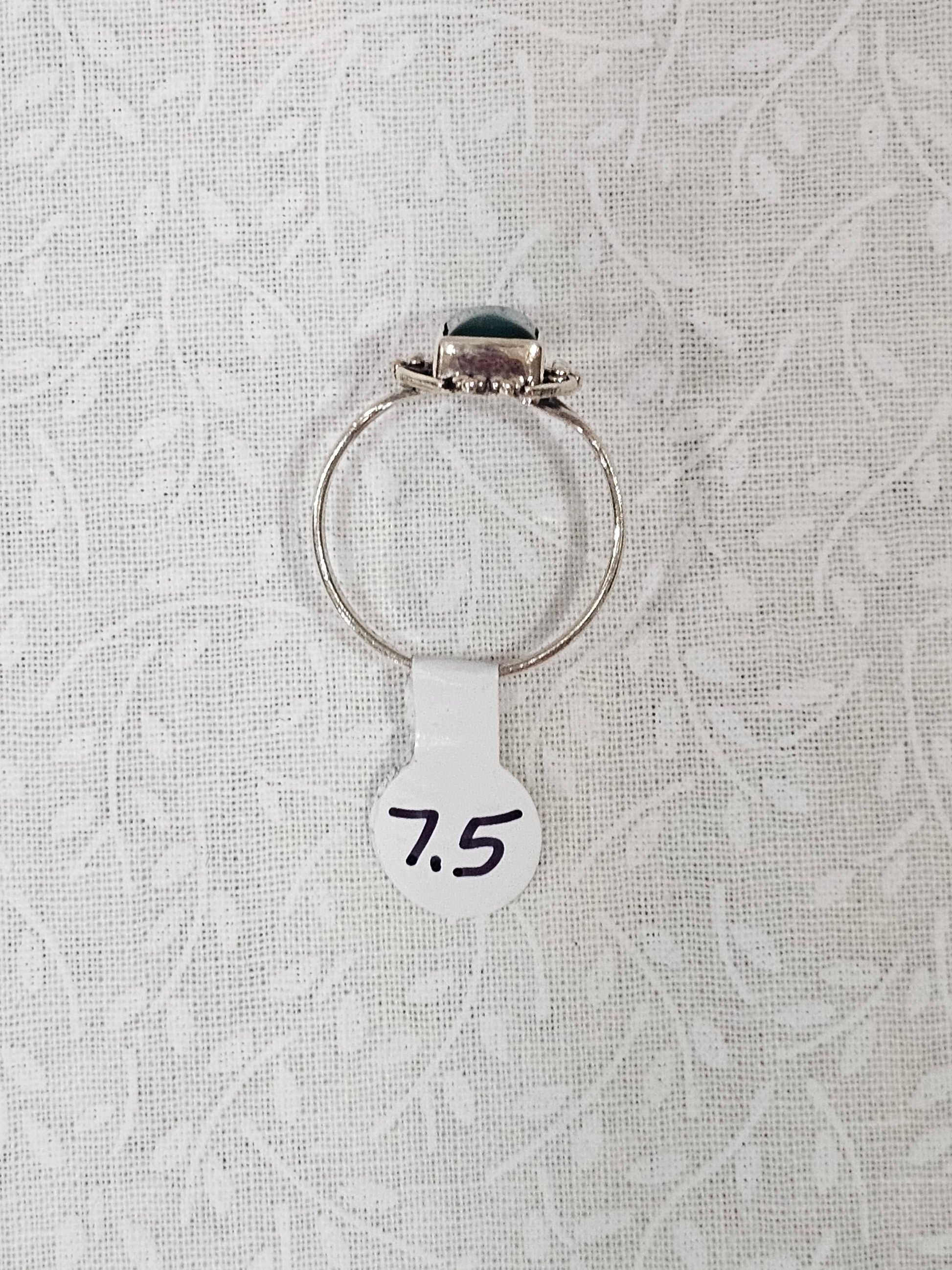 Sterling Silver Classic Emerald Ring - Size 7.5