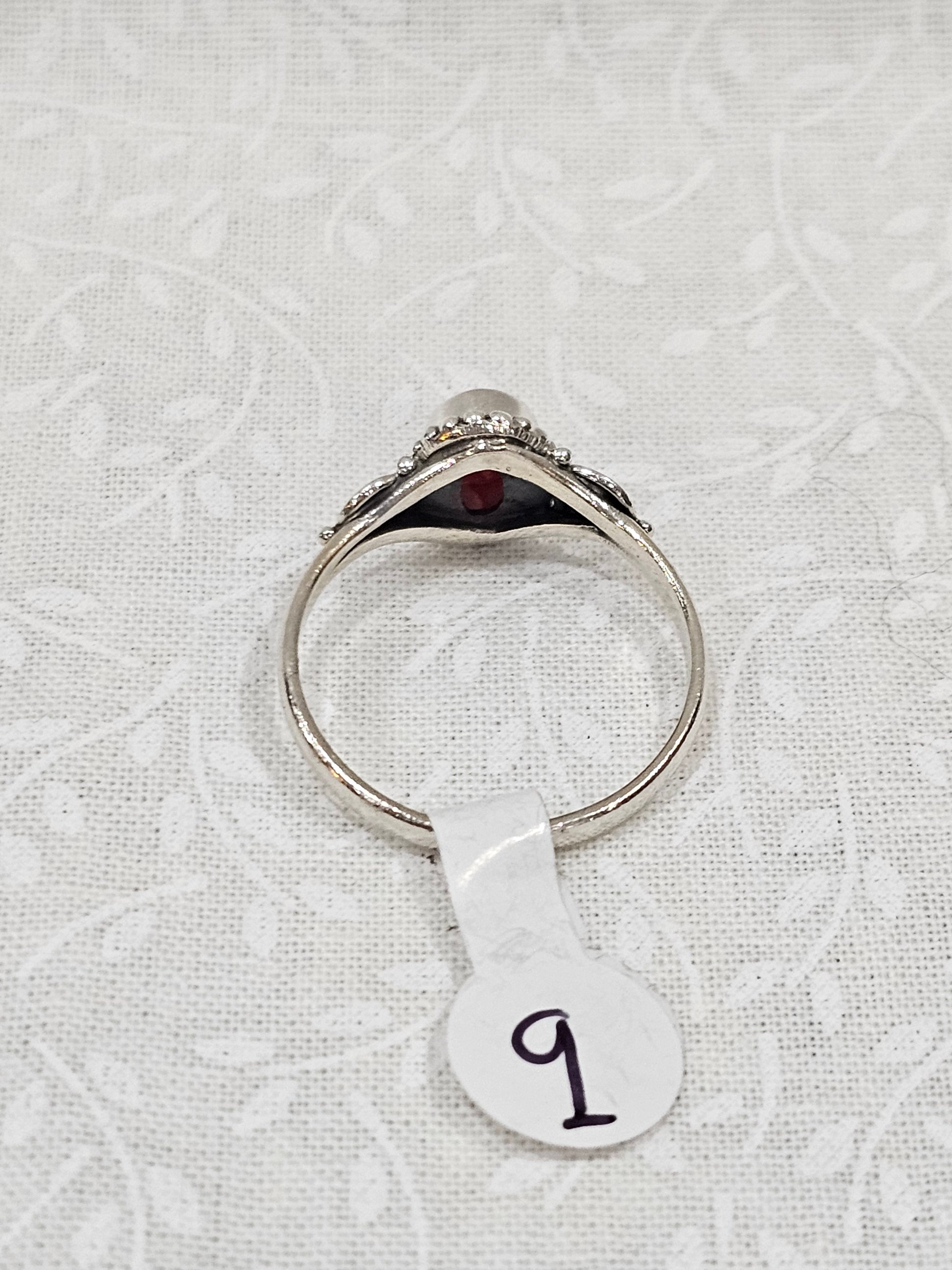 Sterling Silver Garnet Gemstone Ring - Size 9