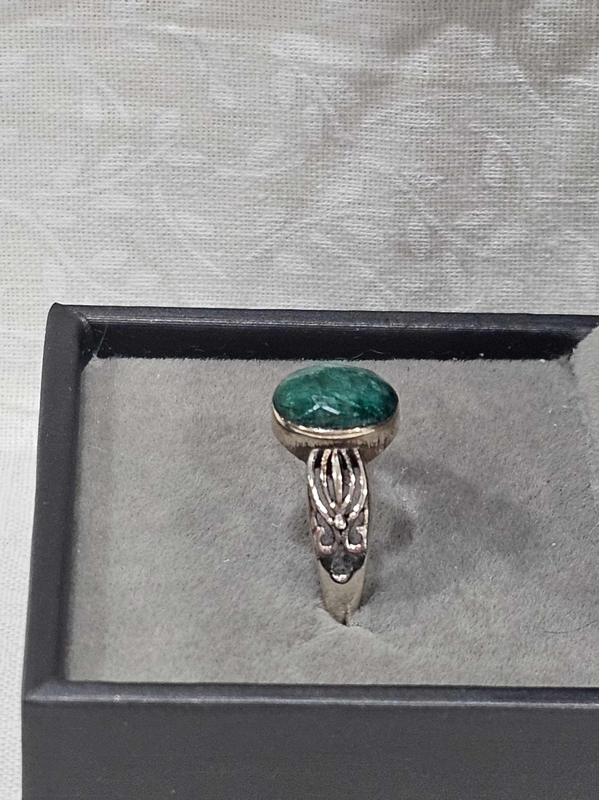 Sterling Silver Classic Emerald Ring - Size 8