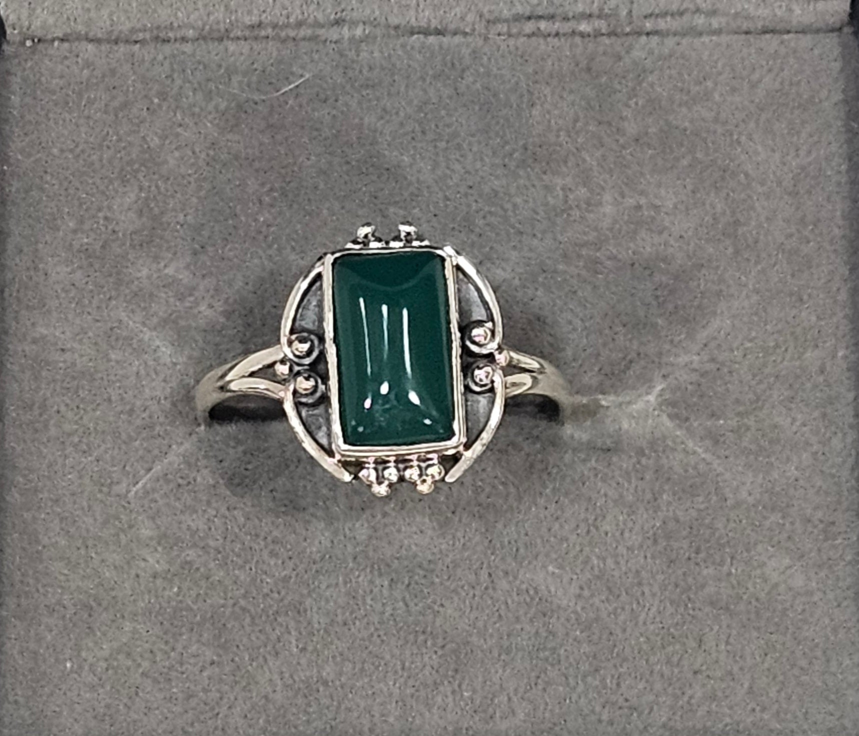 Sterling Silver Classic Emerald Ring - Size 7.5