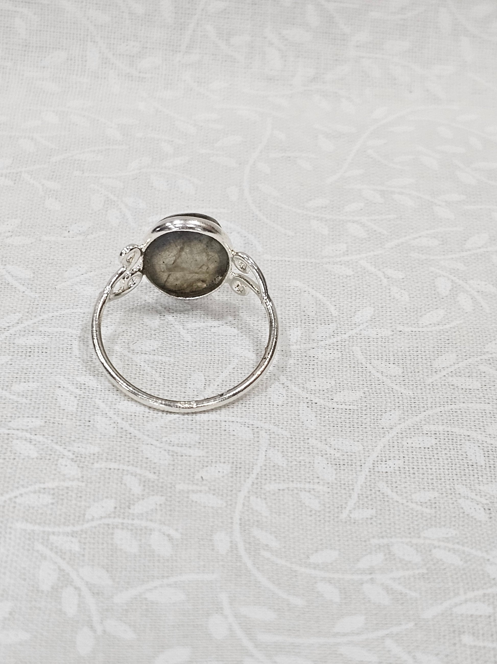 Sterling Silver Labradorite Gemstone Ring - Size 8.5