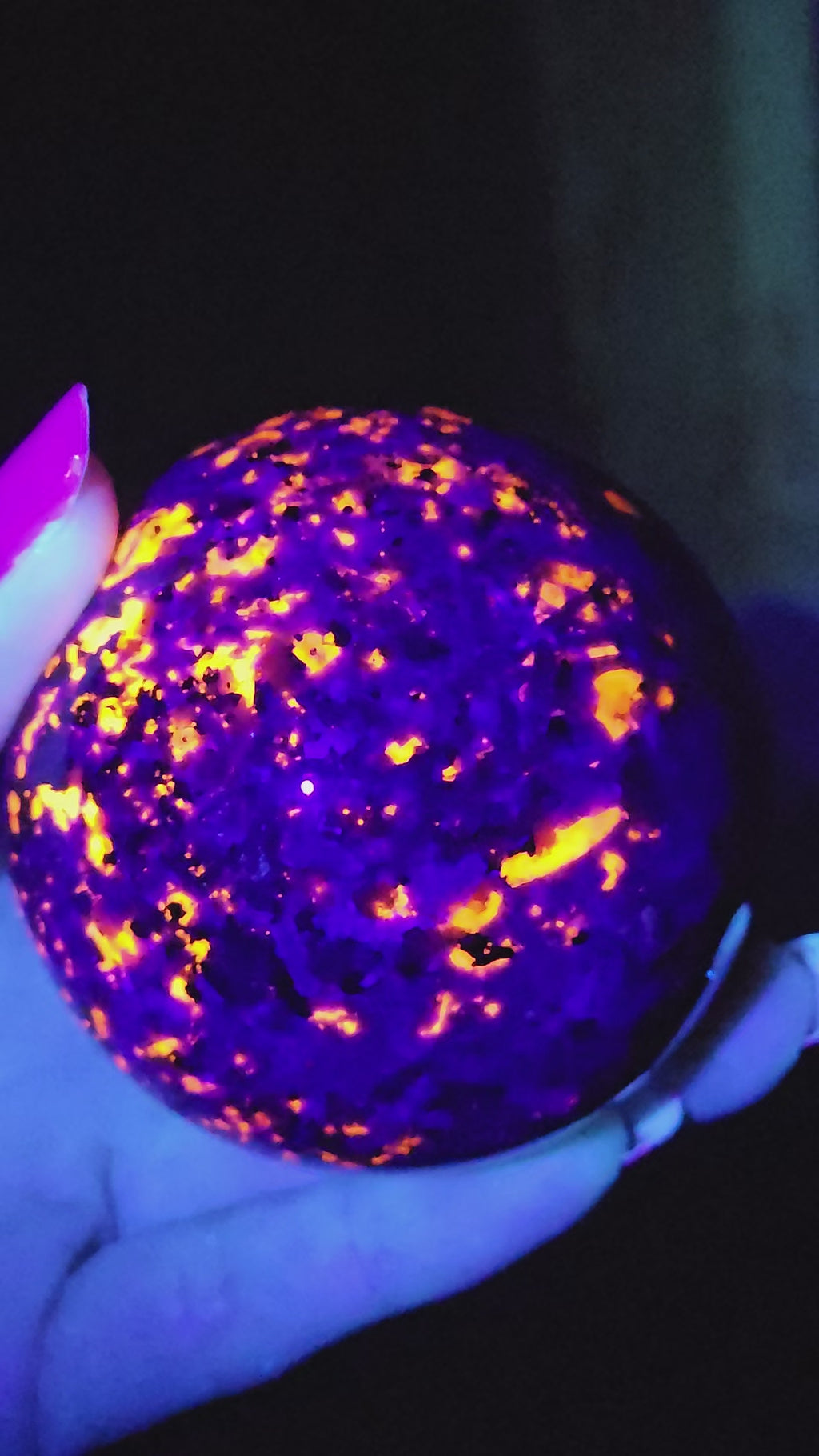 Yooperlite Crystal Sphere Uvactive