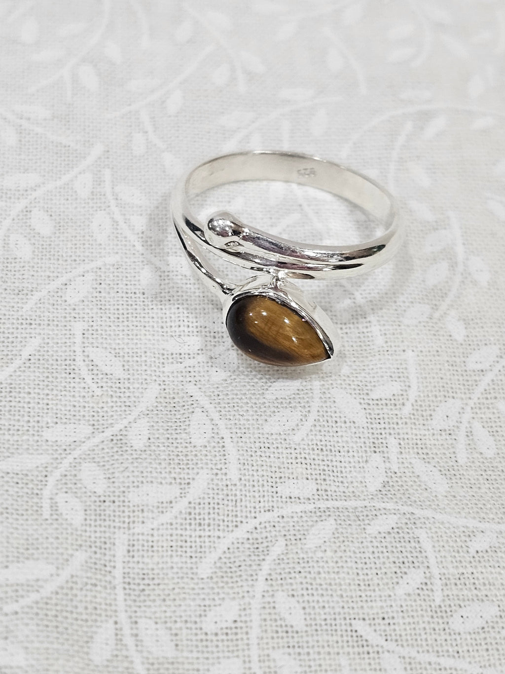 Sterling Silver Tiger's Eye Ring - Size 8
