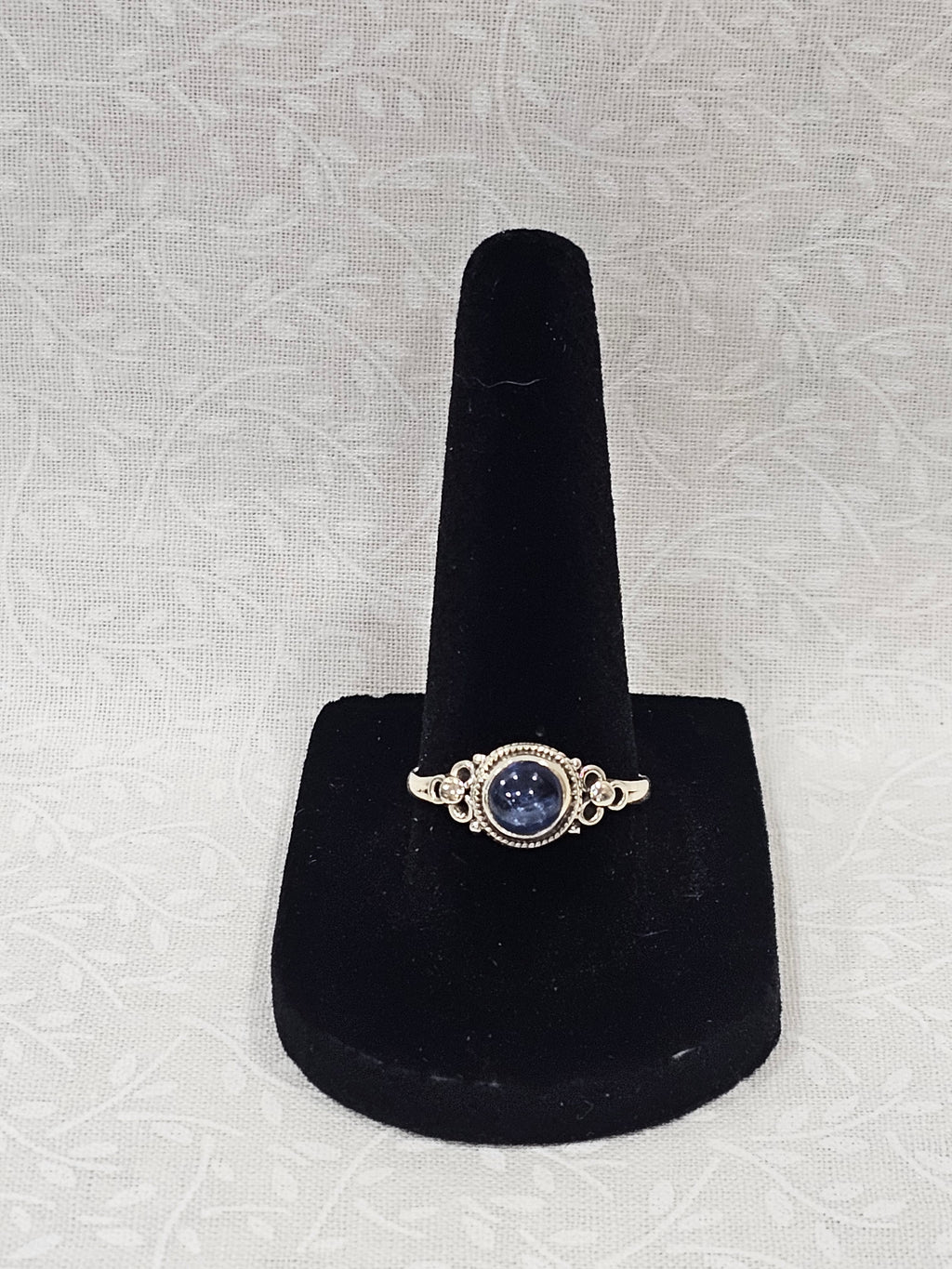 Sterling Silver Blue Kyanite Ring - Size 8.5