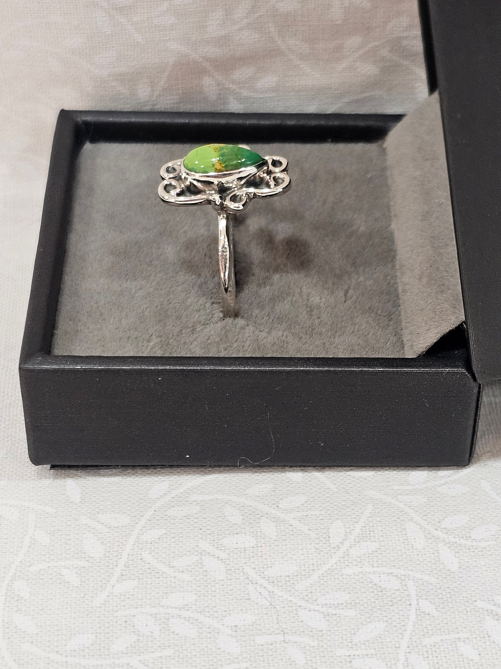 Sterling Silver Green Turquoise Open-Back Ring - Size 8.5