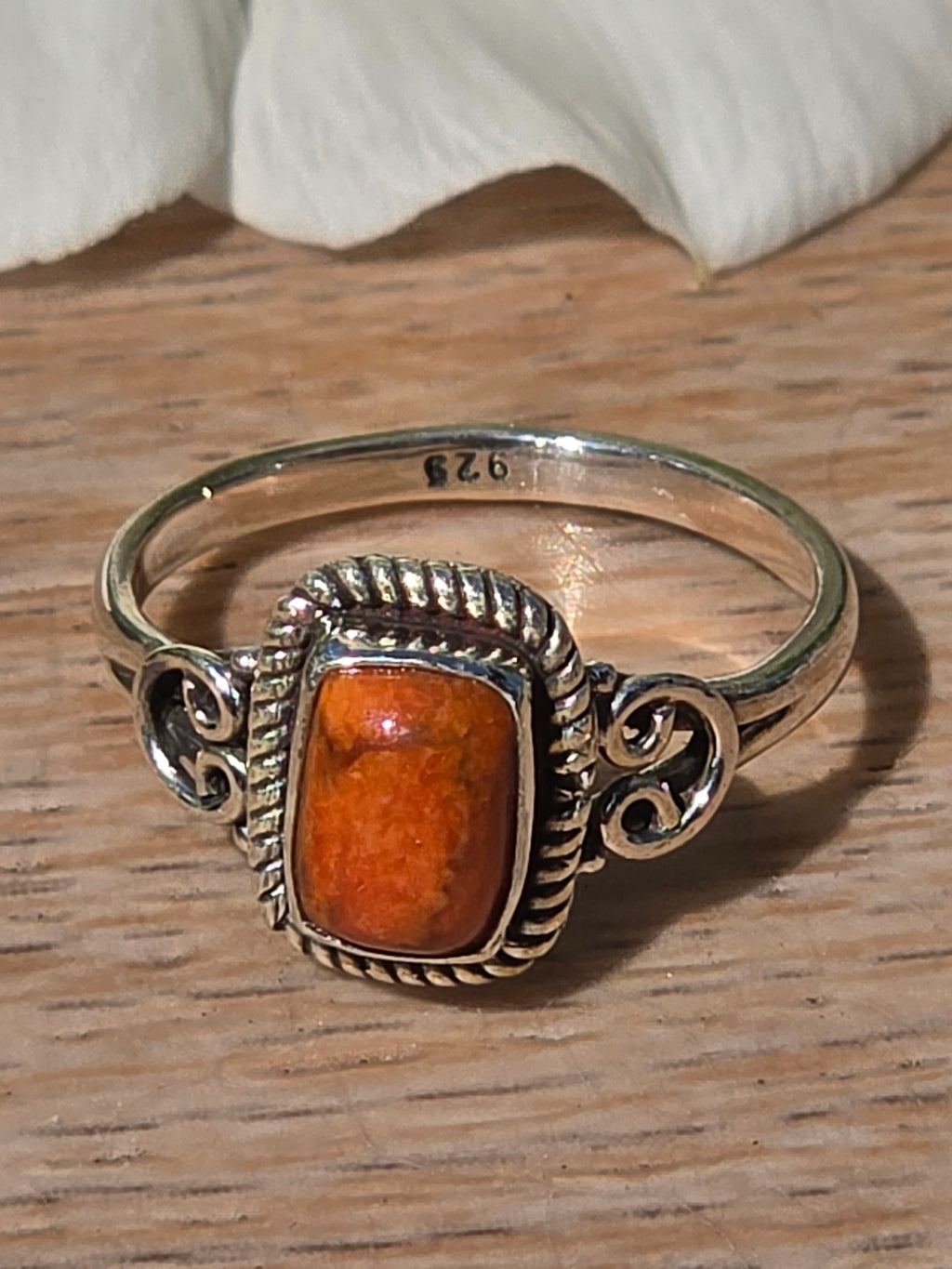 Sterling Silver Spiny Oyster Ring - Size 6