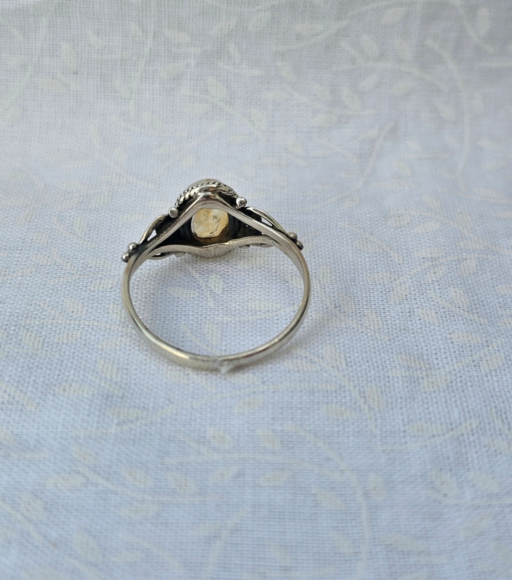 Sterling Silver Citrine Gemstone Ring - Size 8