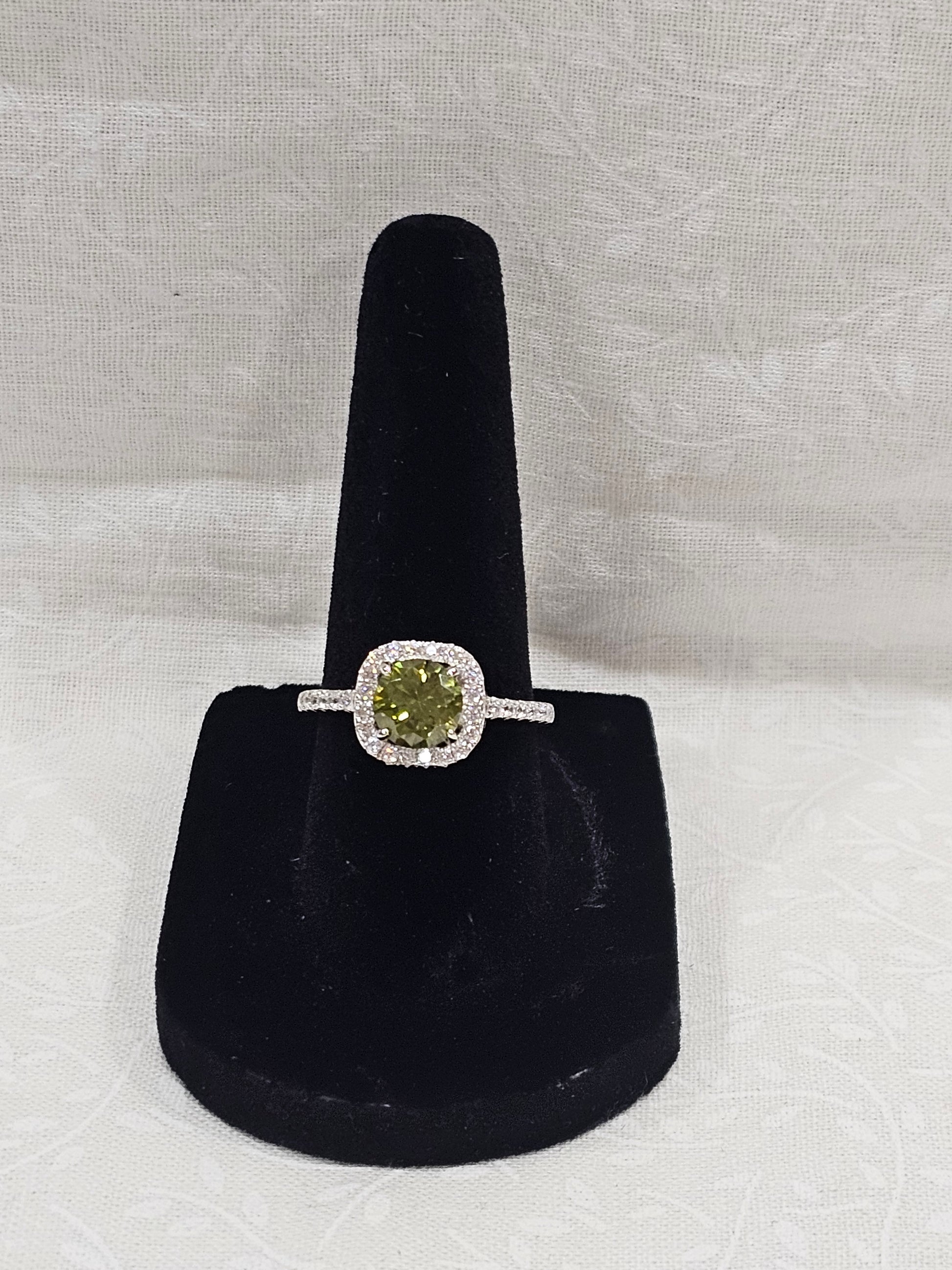 Sterling Silver Peridot Gemstone Ring August Birthstone - Size 5.5