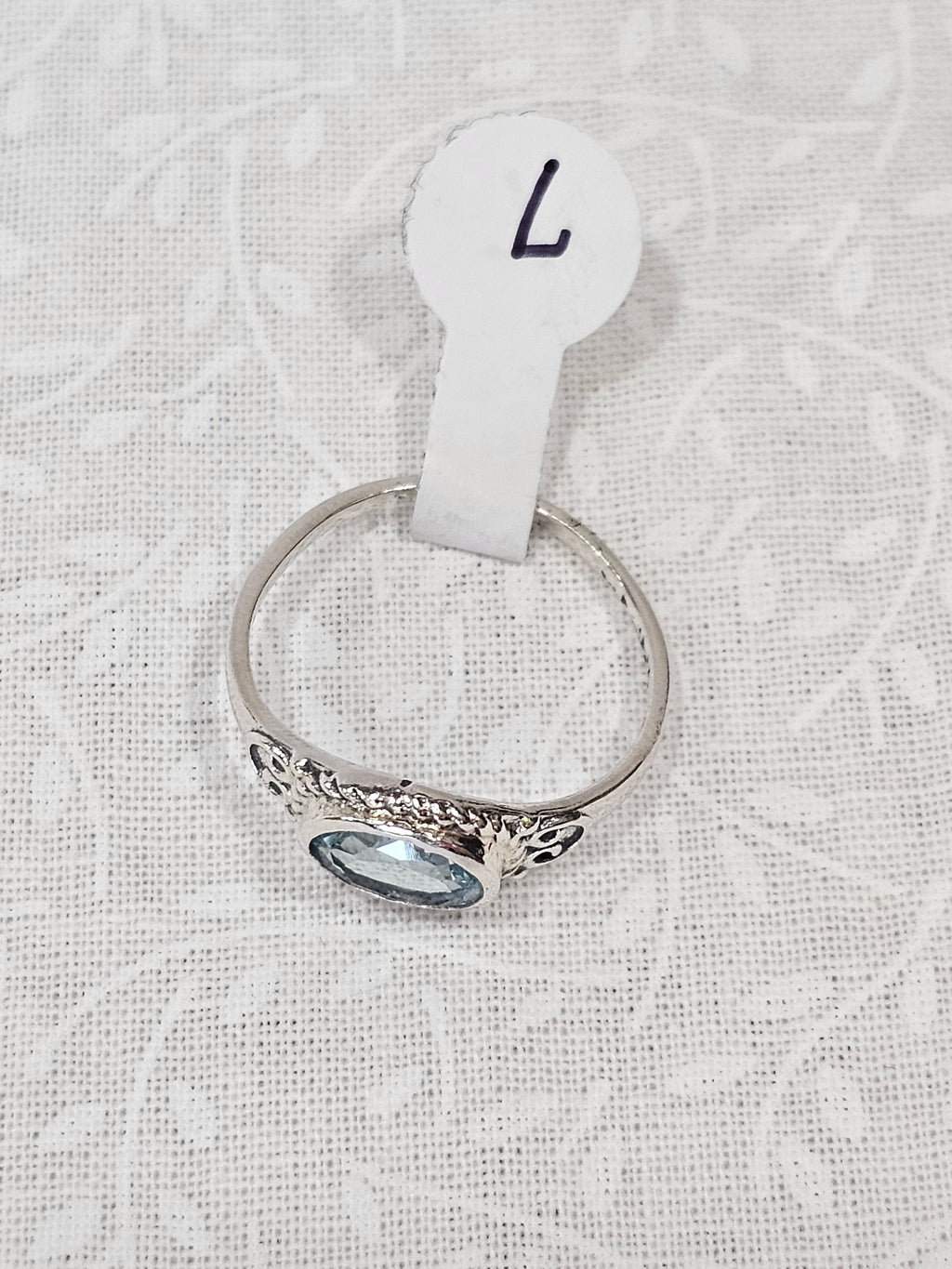 Sterling Silver Classic Blue Topaz Ring - Size 7
