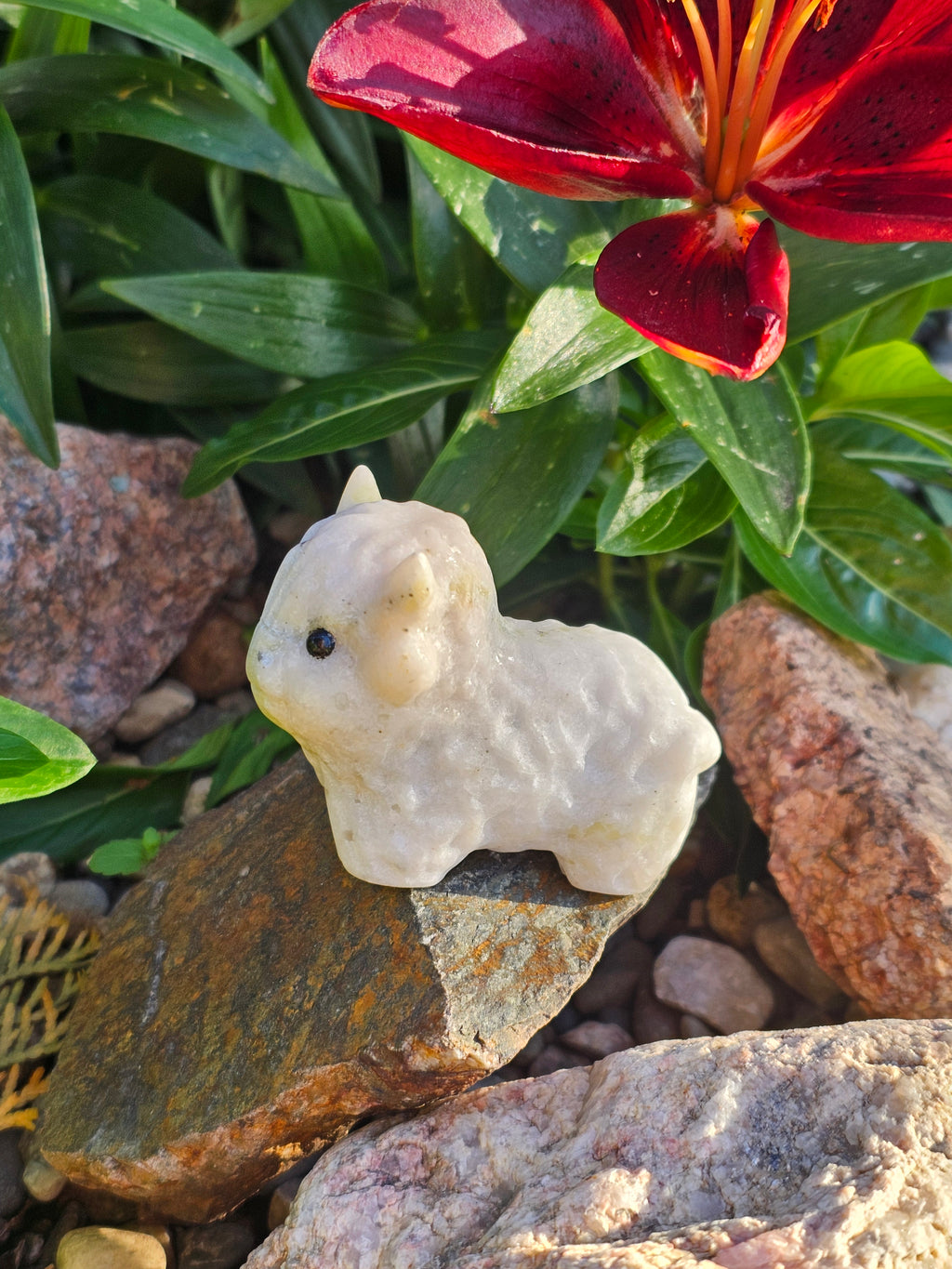 White Jade Crystal Highland Cow